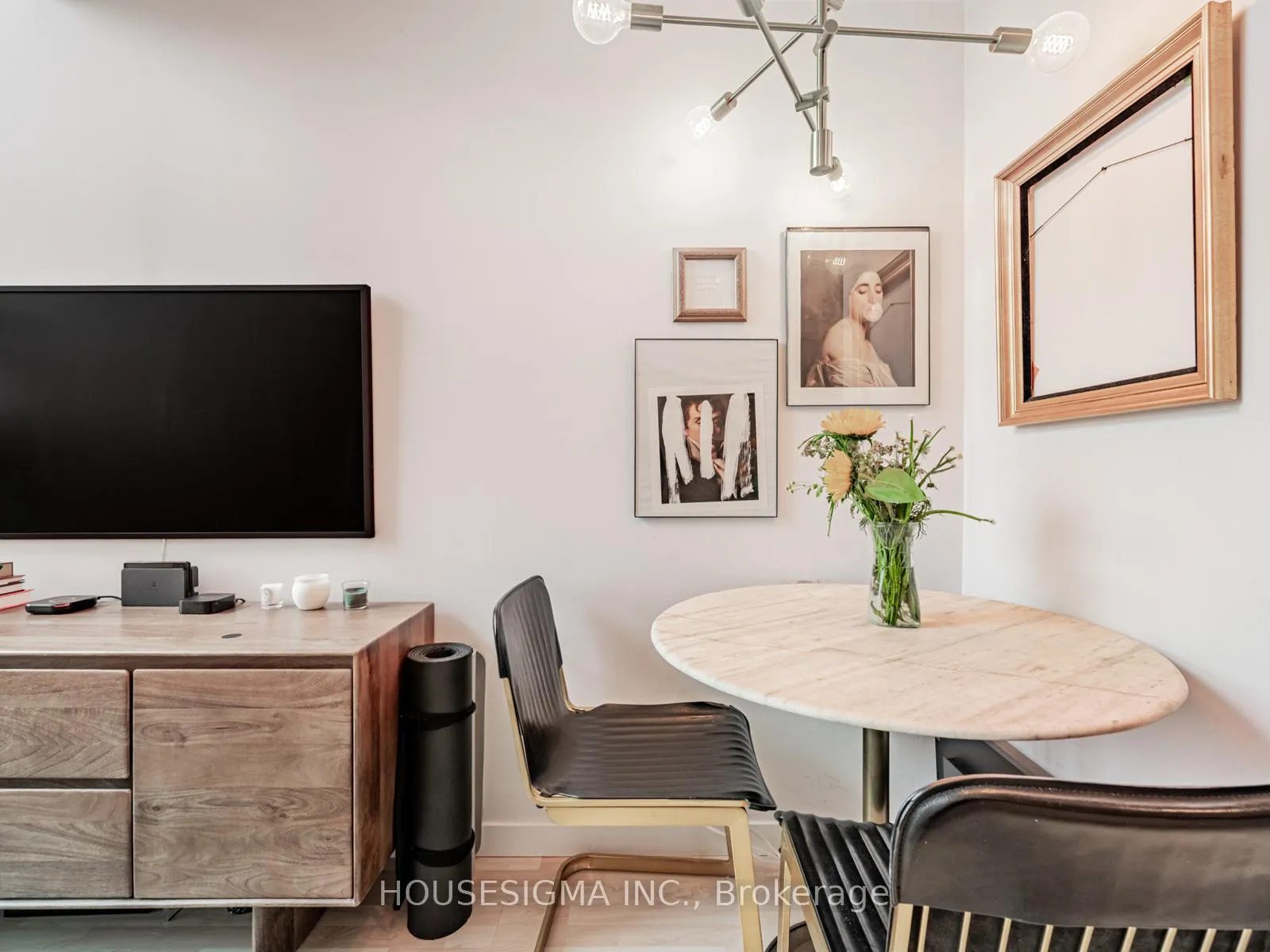 Photo 9 of Unit 514, 1 Shaw Street, Toronto, Niagara — HOMEH