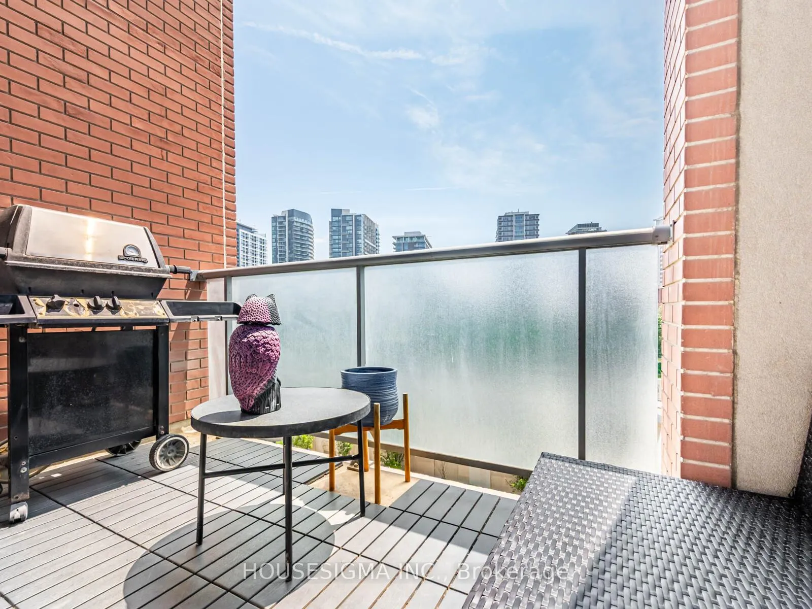 Photo 25 of Unit 514, 1 Shaw Street, Toronto, Niagara — HOMEH