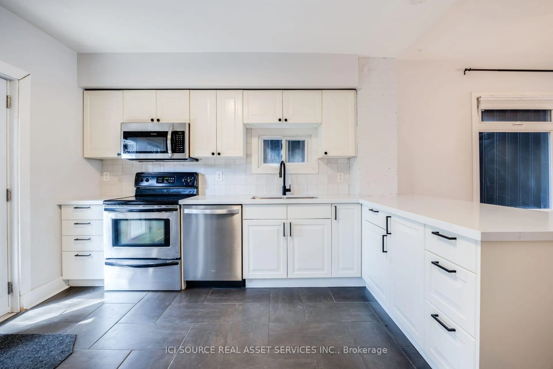 Photo 8 of Unit Main, 24 Pape Avenue, Toronto, South Riverdale — HOMEH