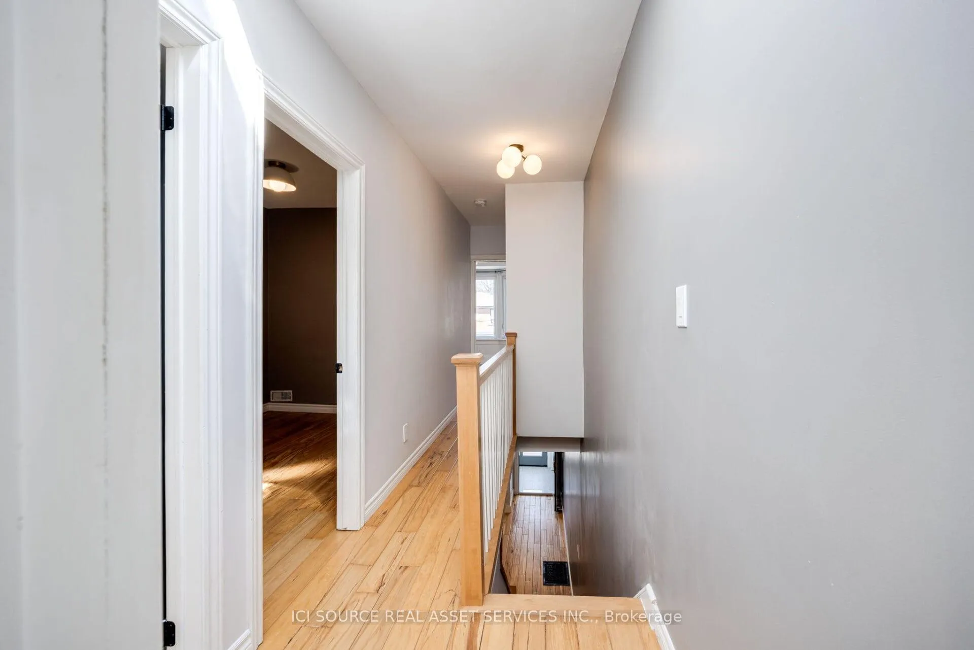 Photo 11 of Unit Main, 24 Pape Avenue, Toronto, South Riverdale — HOMEH