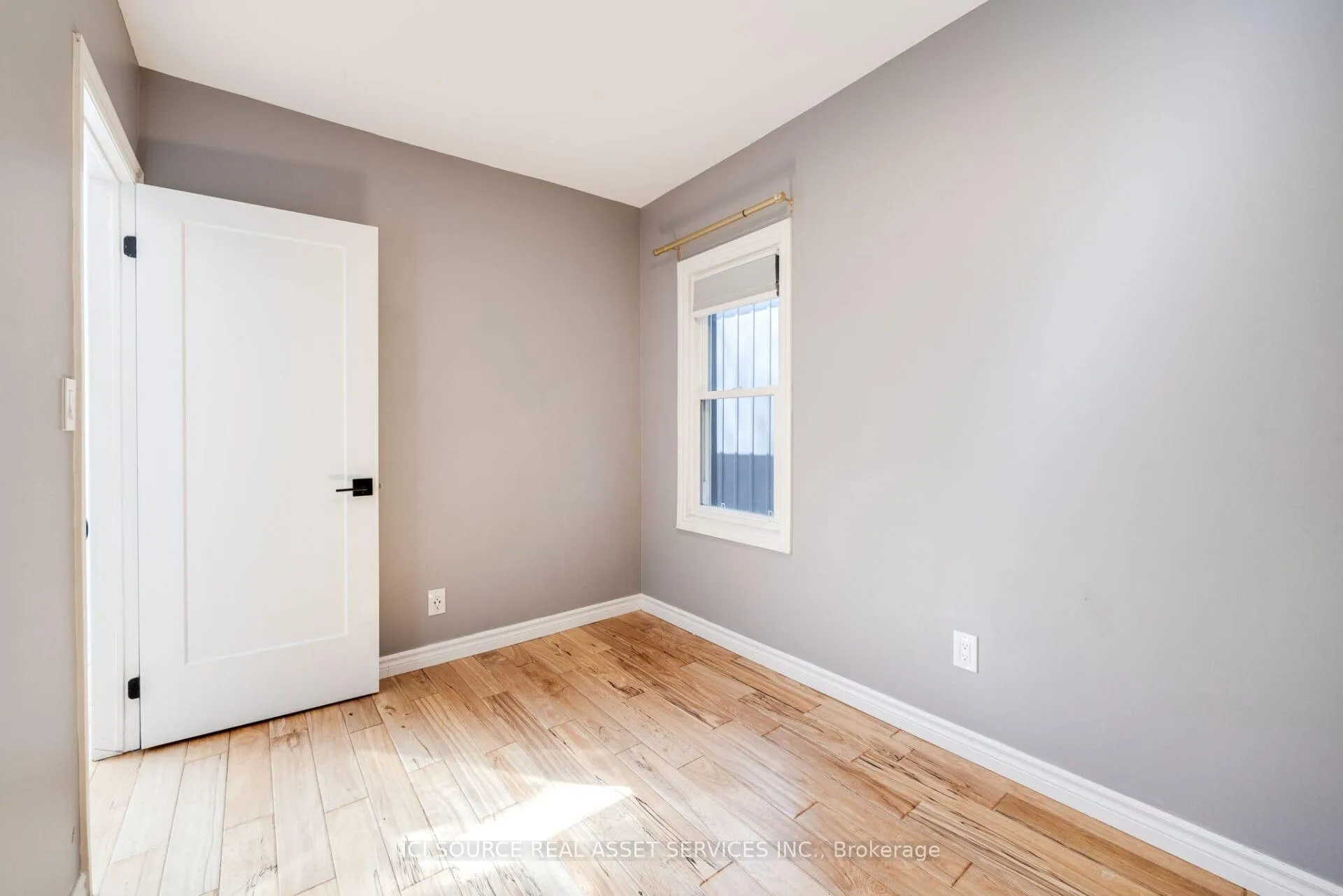 Photo 16 of Unit Main, 24 Pape Avenue, Toronto, South Riverdale — HOMEH