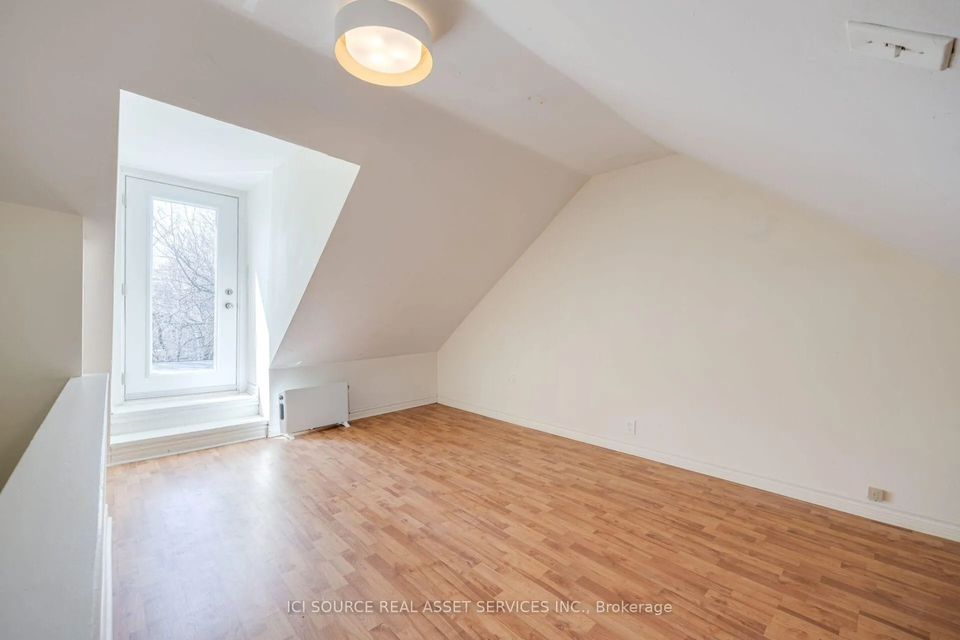 Photo 22 of Unit Main, 24 Pape Avenue, Toronto, South Riverdale — HOMEH