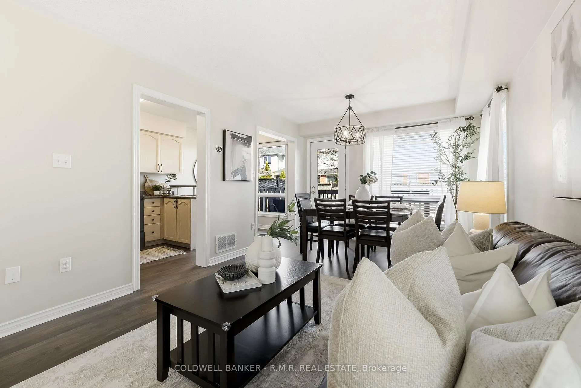 Photo 15 of 105 Brownstone Crescent, Clarington, Courtice — HOMEH