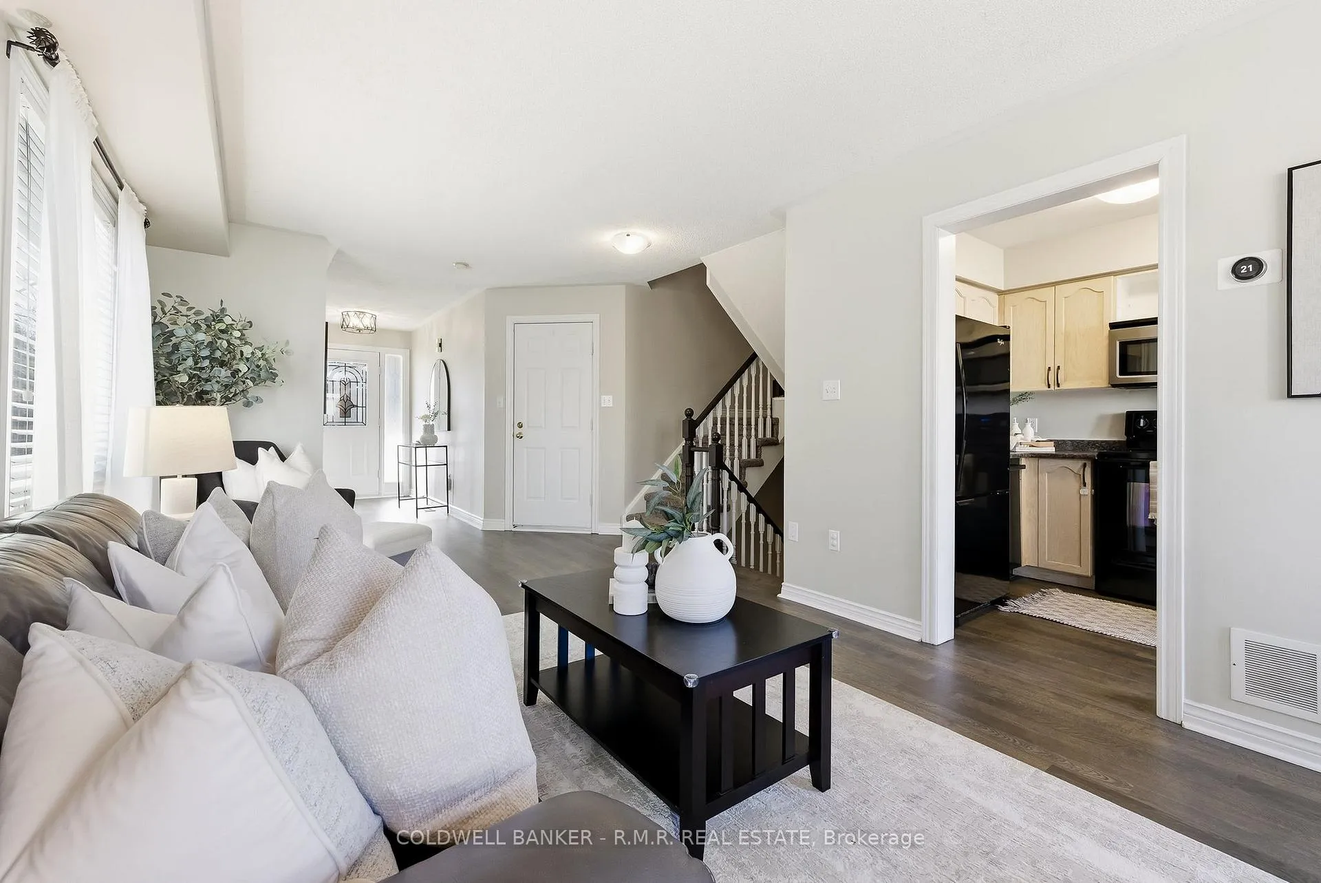 Photo 16 of 105 Brownstone Crescent, Clarington, Courtice — HOMEH