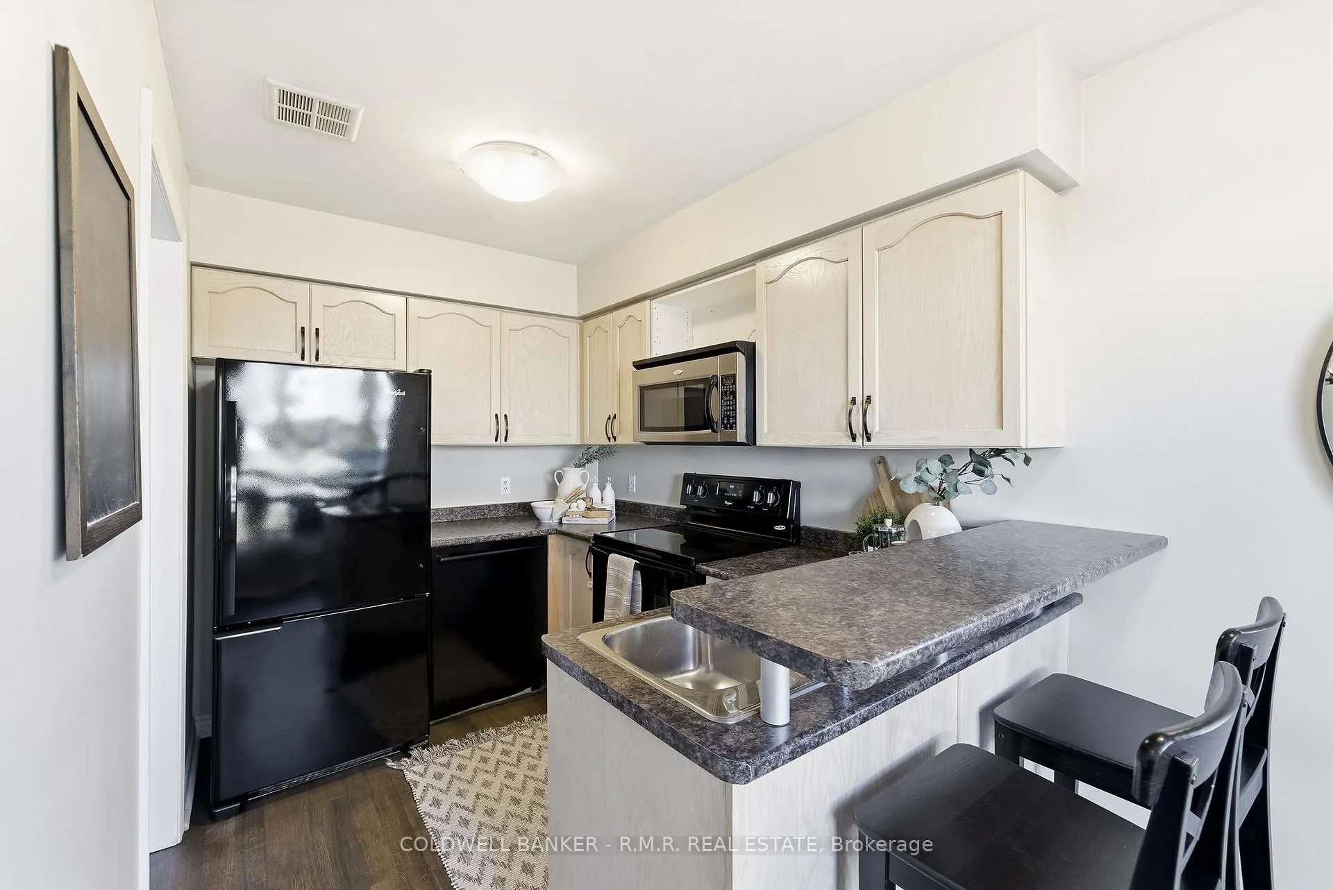 Photo 24 of 105 Brownstone Crescent, Clarington, Courtice — HOMEH