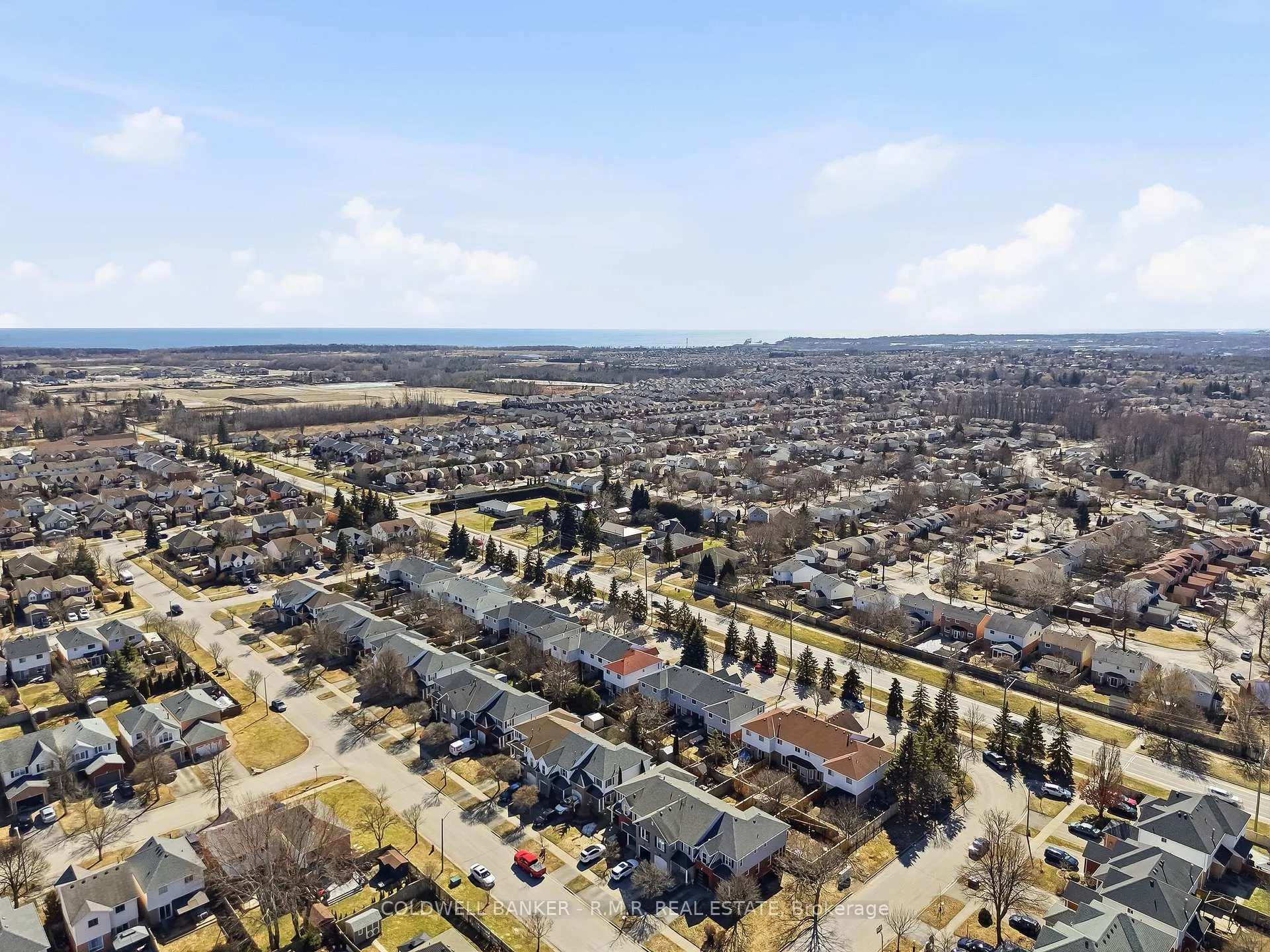 Photo 50 of 105 Brownstone Crescent, Clarington, Courtice — HOMEH