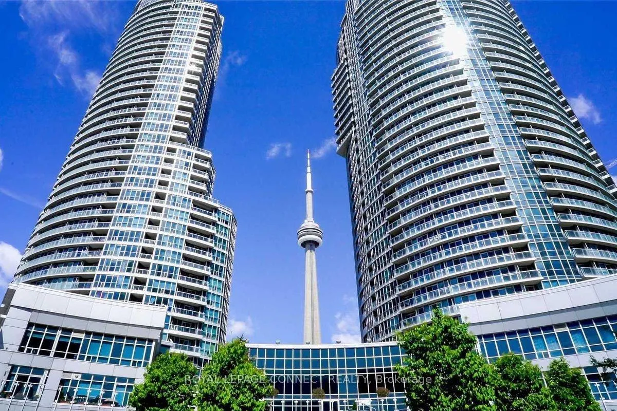 Photo 2 of Unit 1906, 208 Queens Quay W, Toronto, Waterfront Communities — HOMEH