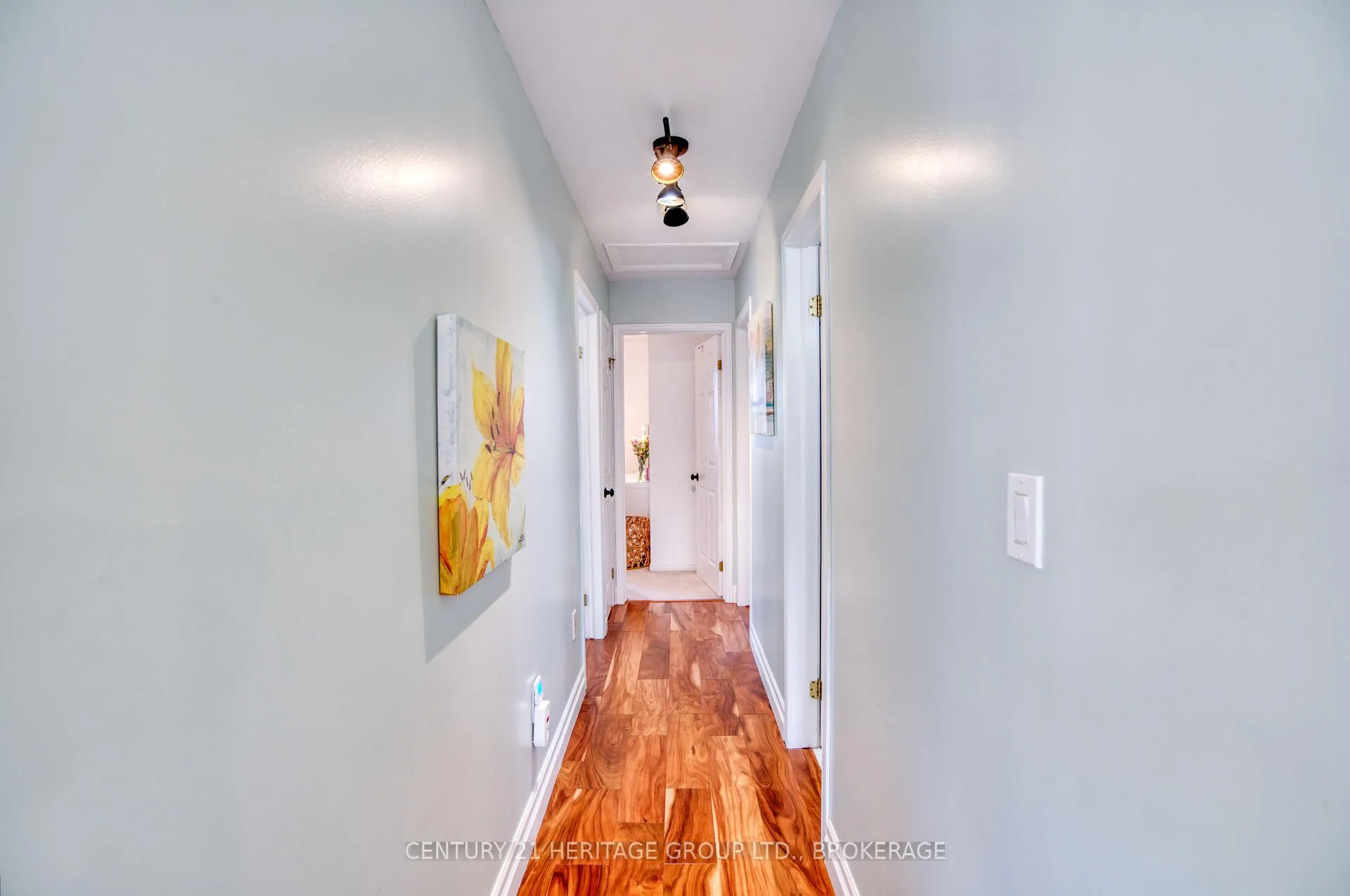 Photo 20 of 654 Barnsley Crescent, Kingston, City Southwest — HOMEH