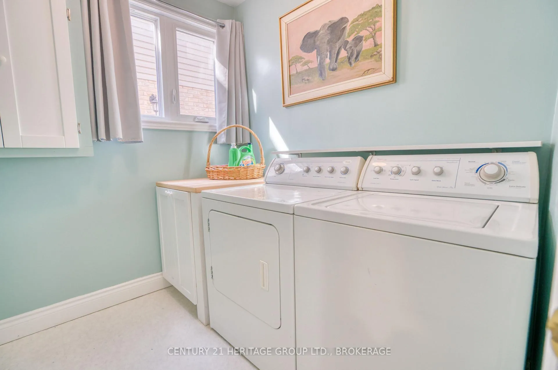 Photo 38 of 654 Barnsley Crescent, Kingston, City Southwest — HOMEH
