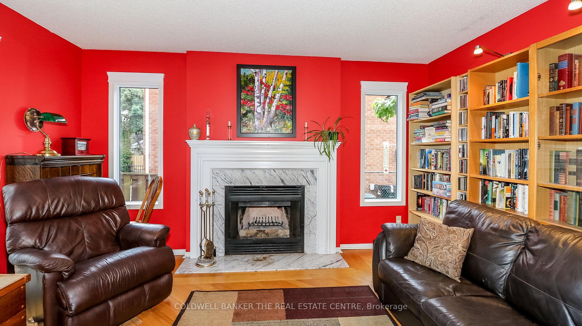 Photo 17 of 12 Gordon Court, Barrie, West Bayfield — HOMEH