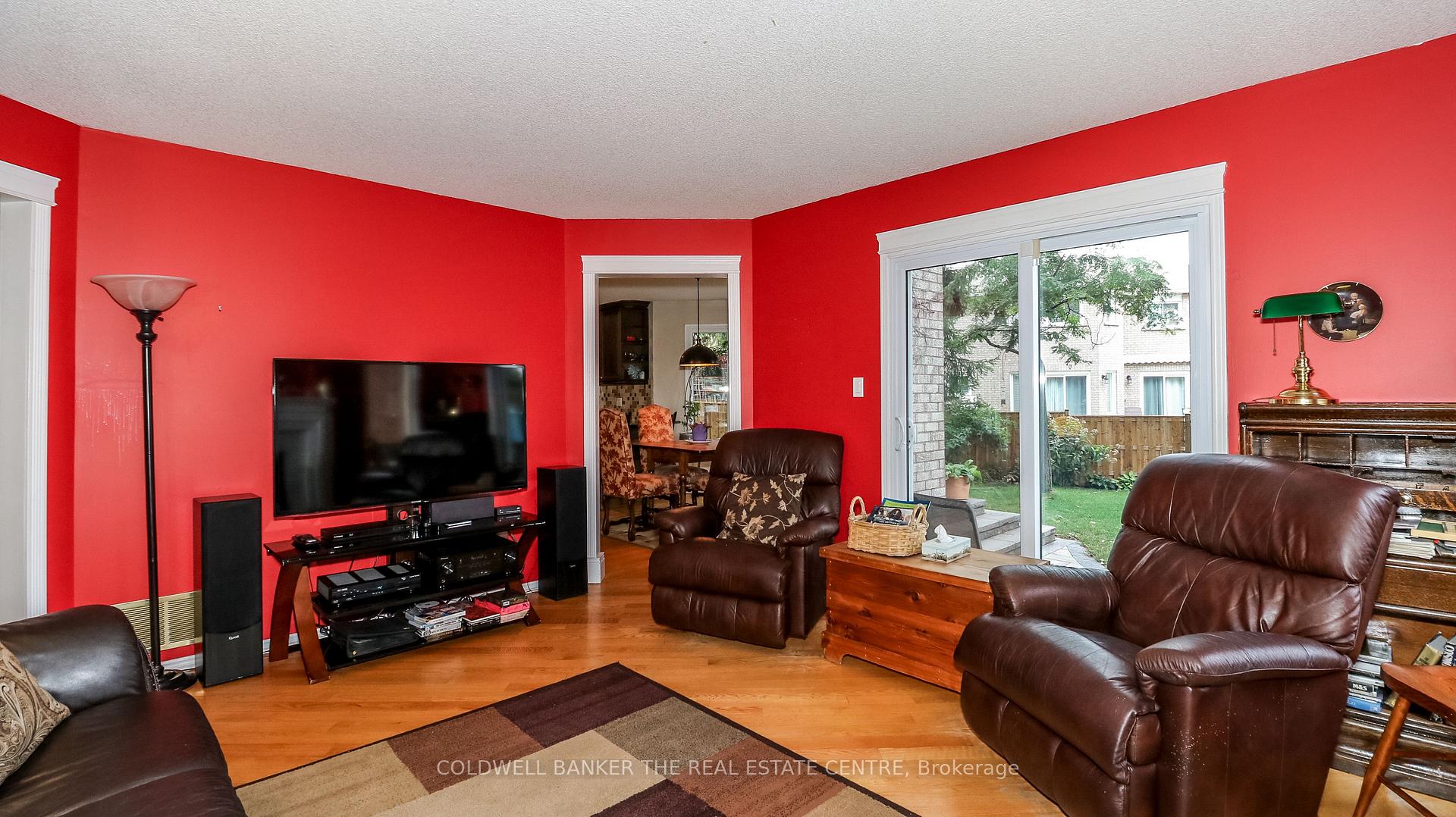 Photo 19 of 12 Gordon Court, Barrie, West Bayfield — HOMEH