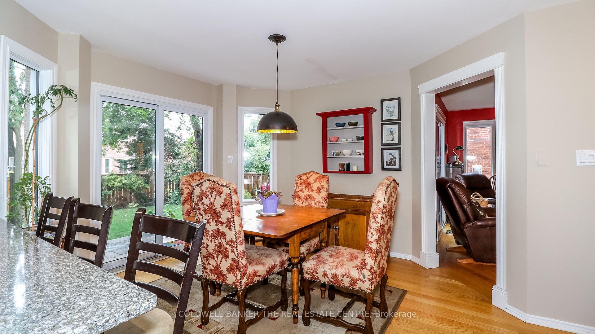 Photo 24 of 12 Gordon Court, Barrie, West Bayfield — HOMEH