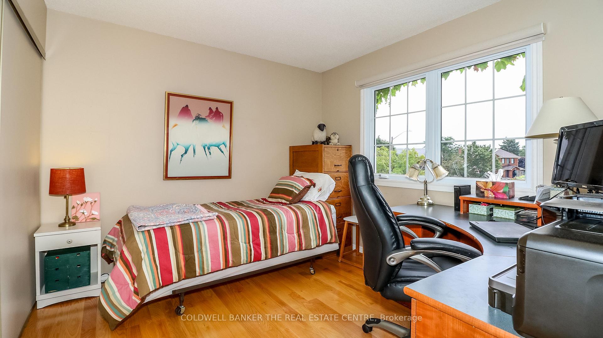 Photo 39 of 12 Gordon Court, Barrie, West Bayfield — HOMEH