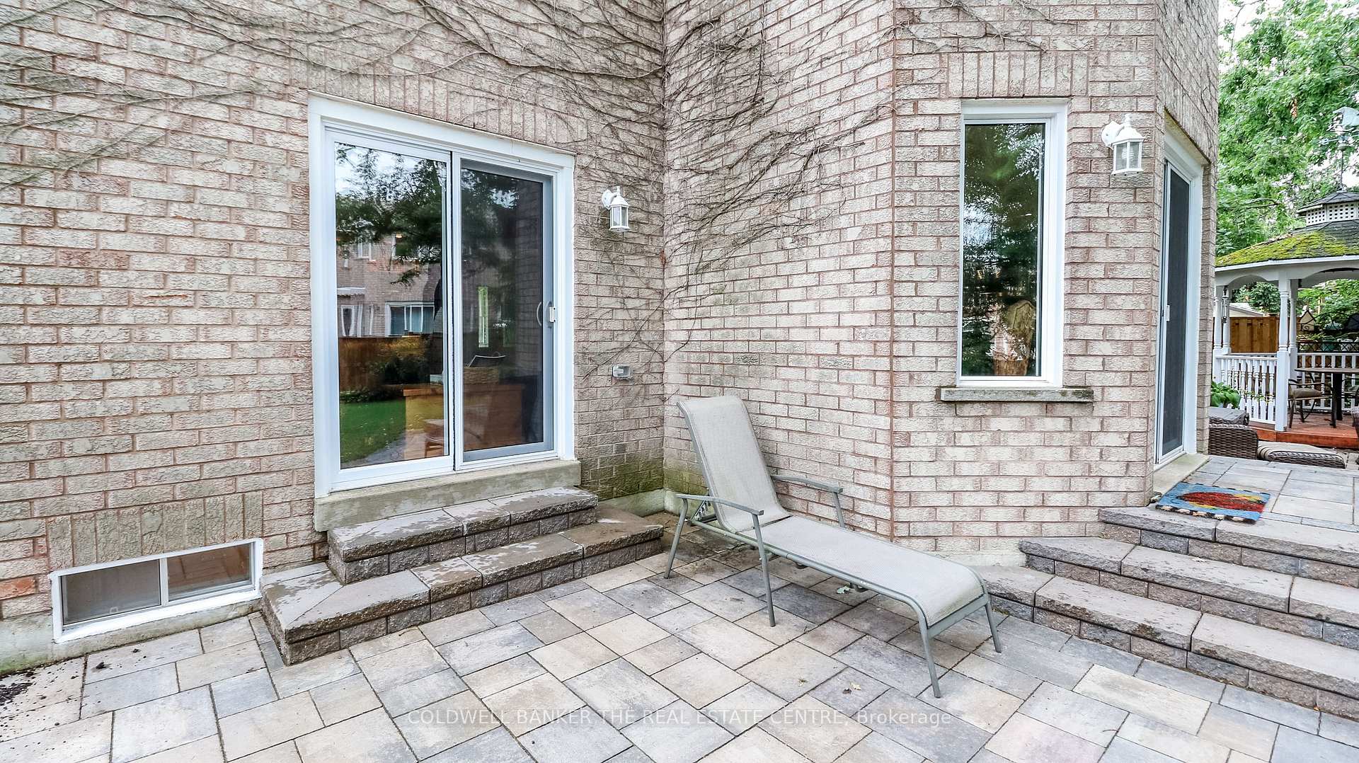 Photo 42 of 12 Gordon Court, Barrie, West Bayfield — HOMEH