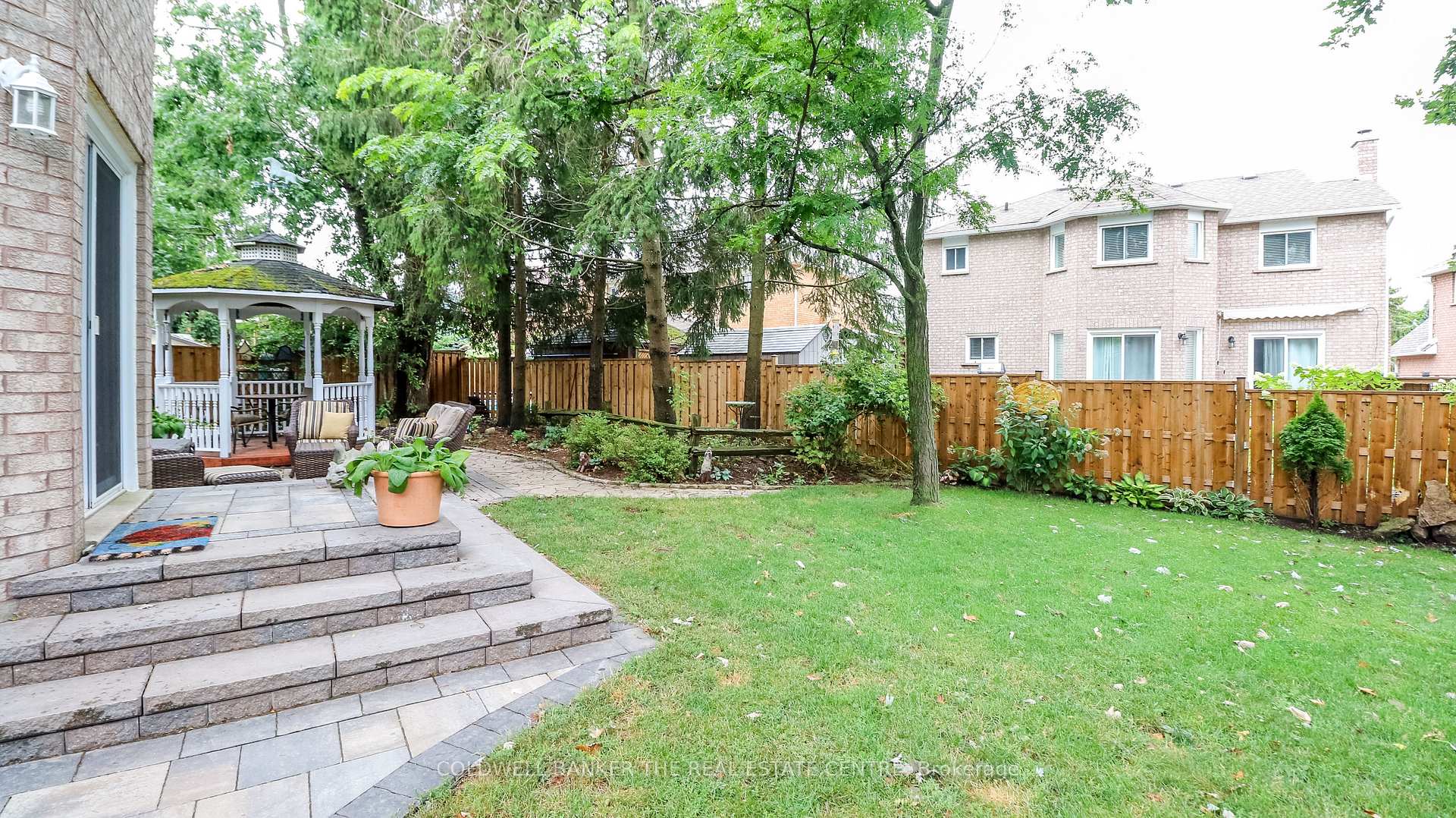 Photo 43 of 12 Gordon Court, Barrie, West Bayfield — HOMEH