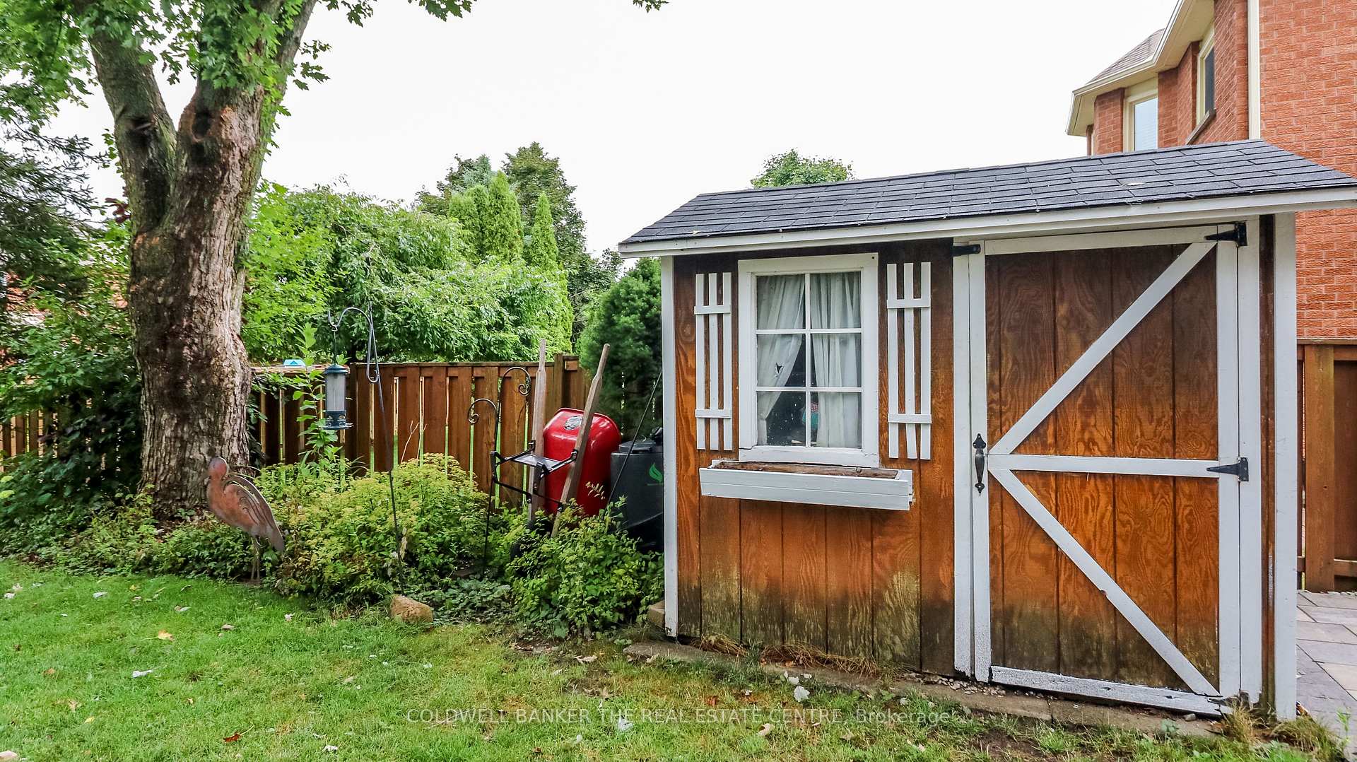 Photo 44 of 12 Gordon Court, Barrie, West Bayfield — HOMEH