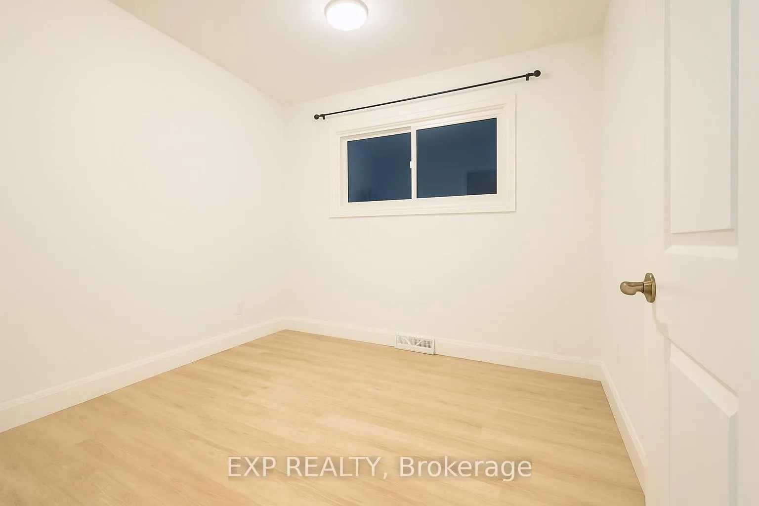 Photo 9 of Unit Upper, 62 Harold Avenue, Kitchener — HOMEH