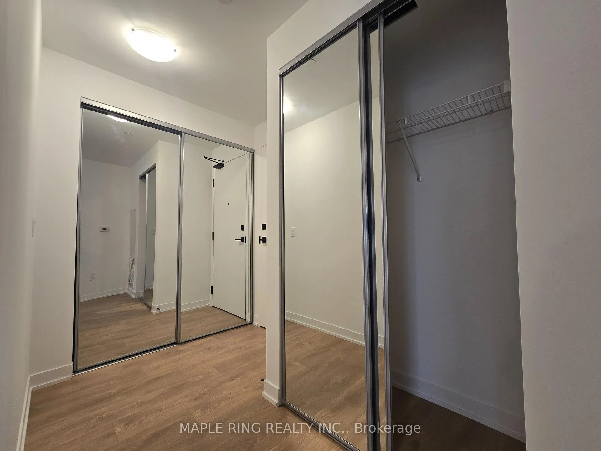 Photo 3 of Unit 1613, 10 Abeja Street, Vaughan, Concord — HOMEH