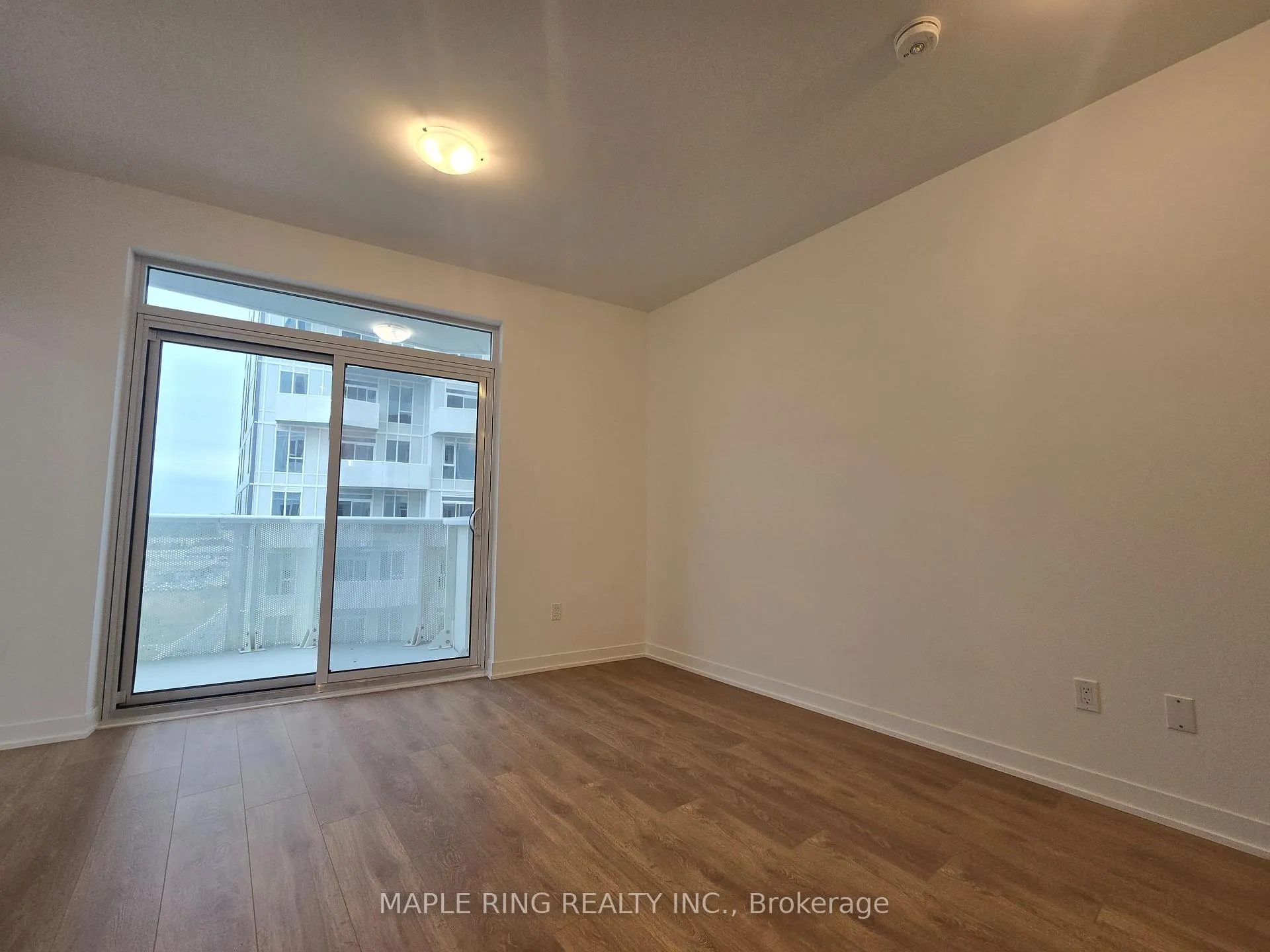Photo 4 of Unit 1613, 10 Abeja Street, Vaughan, Concord — HOMEH