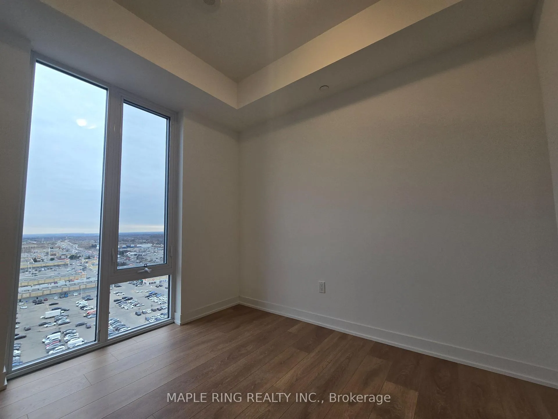Photo 5 of Unit 1613, 10 Abeja Street, Vaughan, Concord — HOMEH