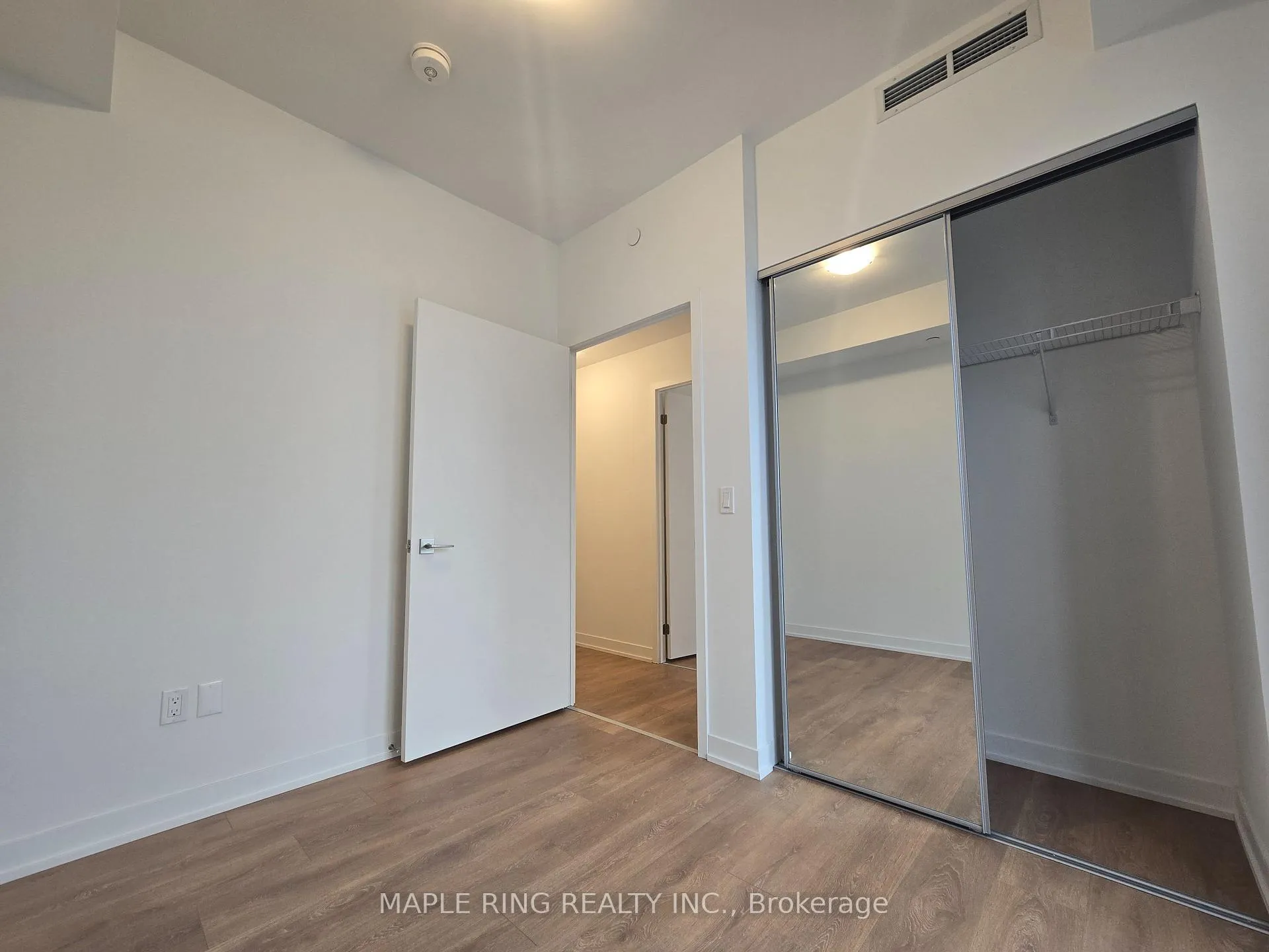 Photo 8 of Unit 1613, 10 Abeja Street, Vaughan, Concord — HOMEH