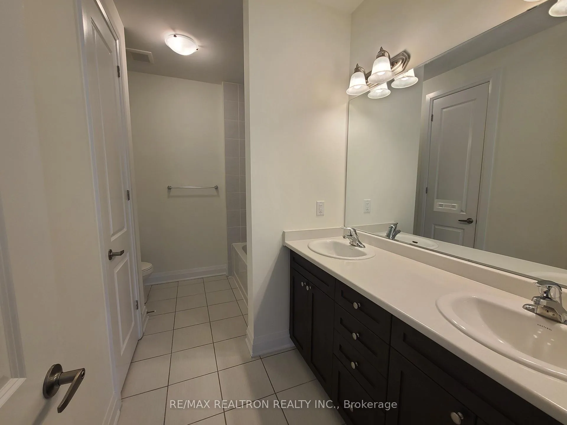 Photo 18 of 3246 Chimney Swift Crescent, Pickering, Rural Pickering — HOMEH