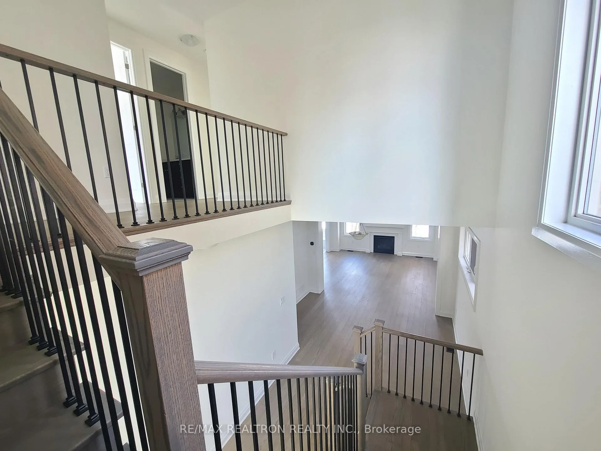 Photo 20 of 3246 Chimney Swift Crescent, Pickering, Rural Pickering — HOMEH