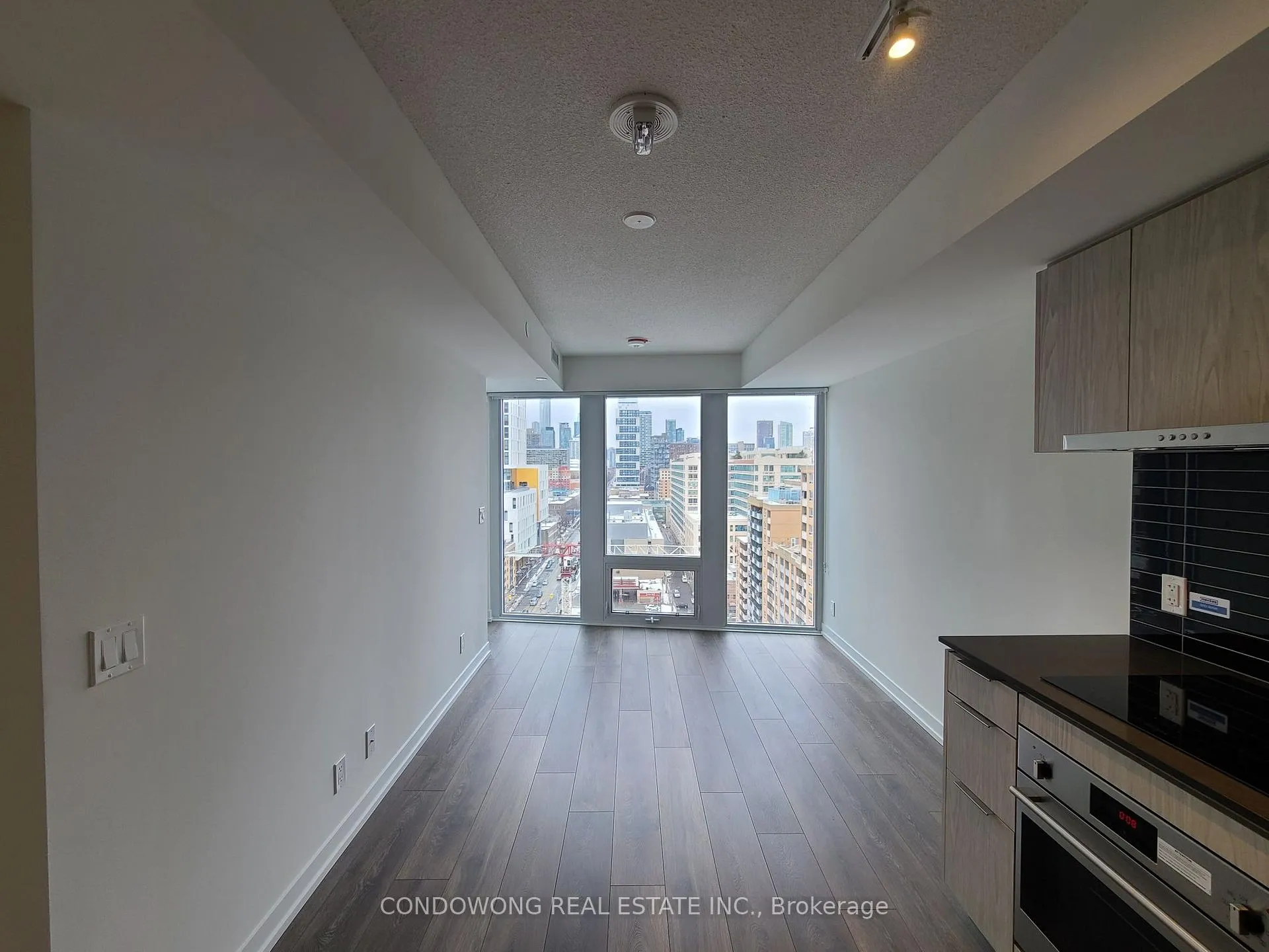 Front of Unit 1910, 60 Shuter Street