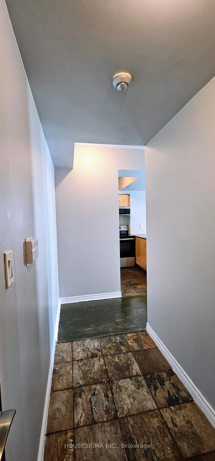 Photo 3 of Unit 1509, 410 Queens Quay W, Toronto, Waterfront Communities — HOMEH