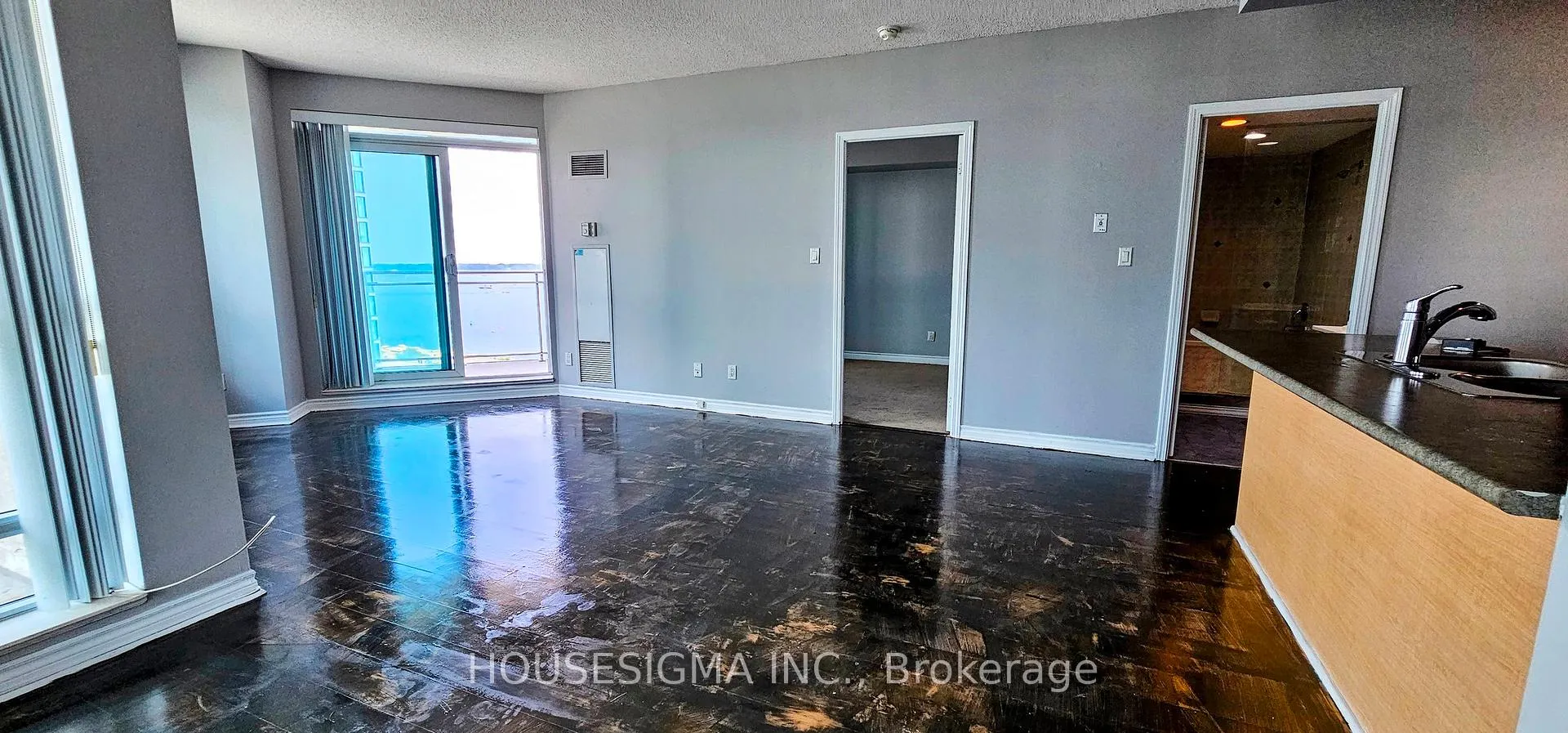 Photo 7 of Unit 1509, 410 Queens Quay W, Toronto, Waterfront Communities — HOMEH