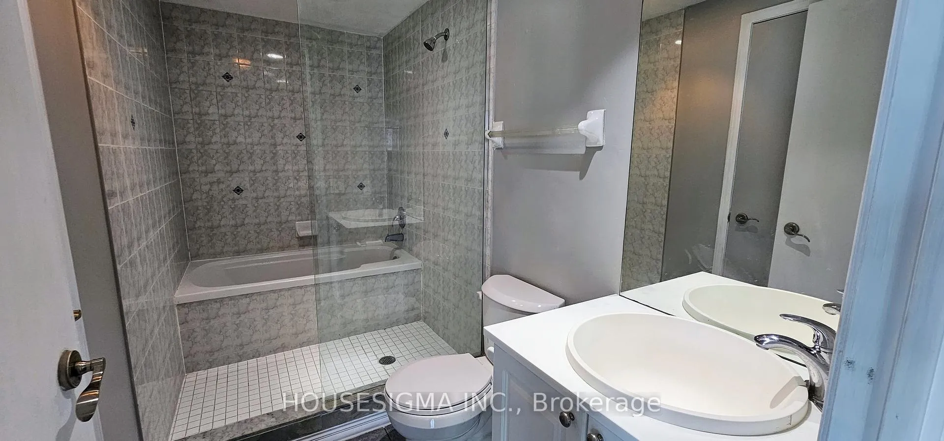 Photo 15 of Unit 1509, 410 Queens Quay W, Toronto, Waterfront Communities — HOMEH