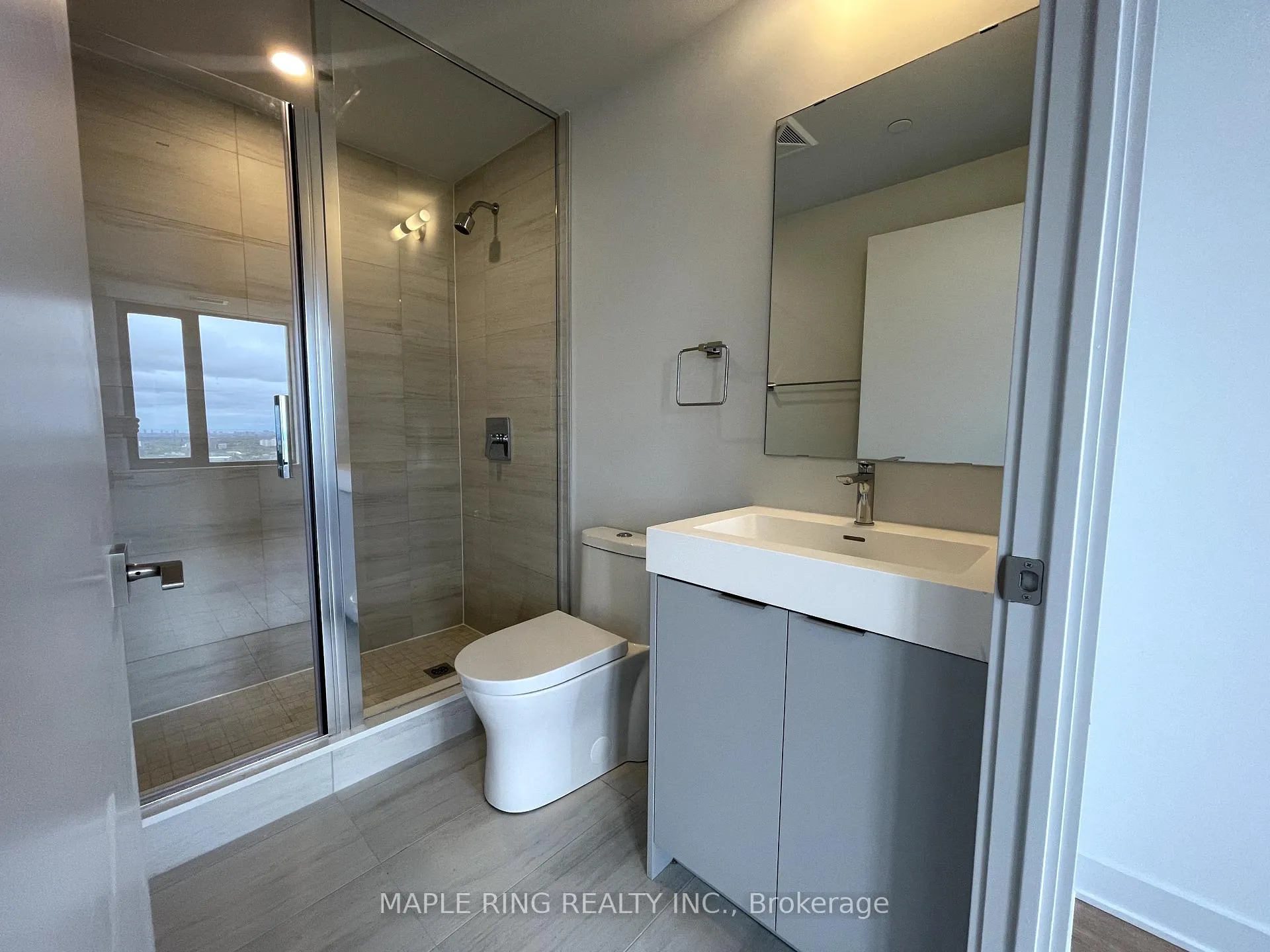 Photo 3 of Unit 3805, 2920 Highway 7 Road, Vaughan, Concord — HOMEH