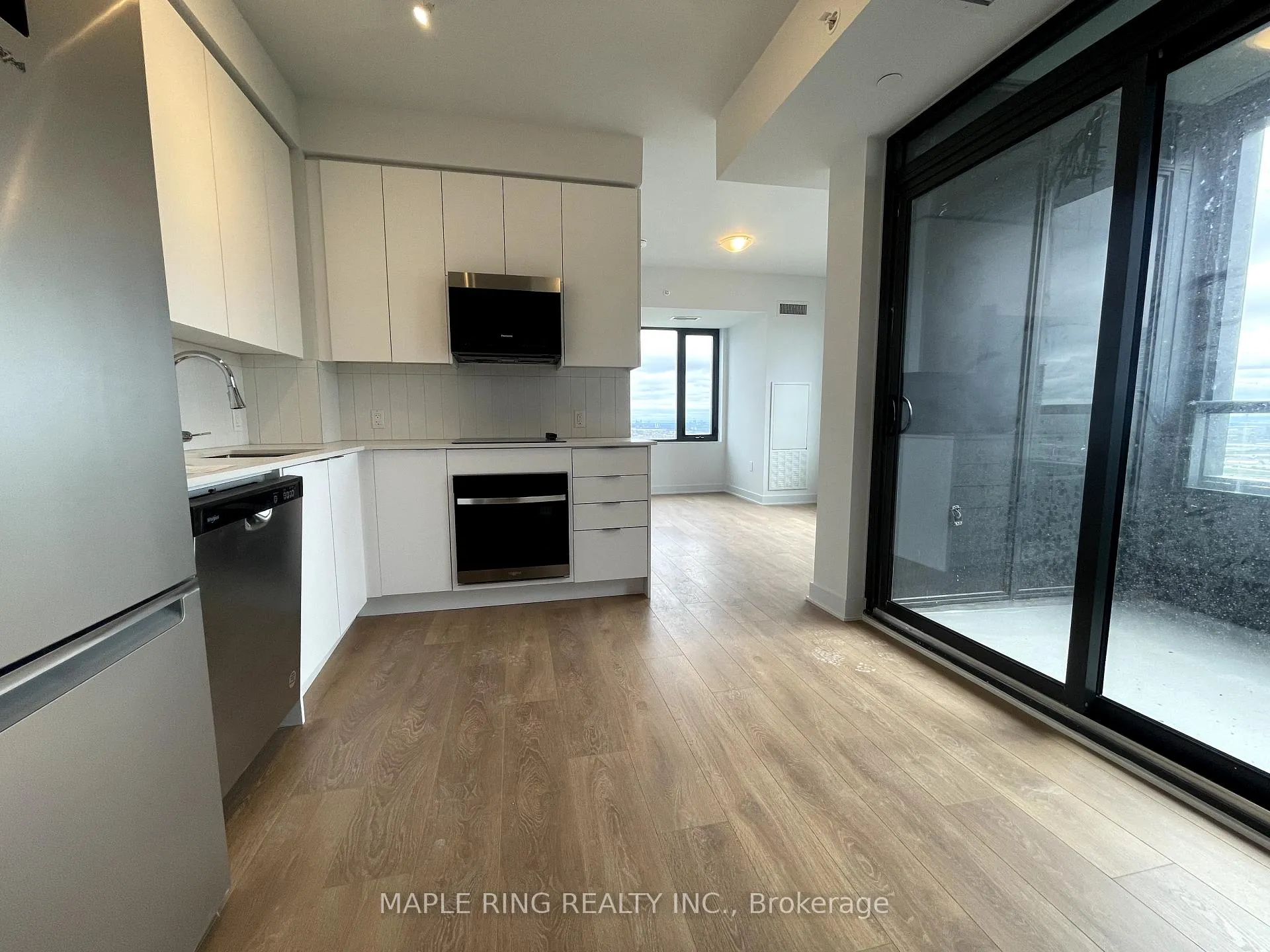 Photo 4 of Unit 3805, 2920 Highway 7 Road, Vaughan, Concord — HOMEH
