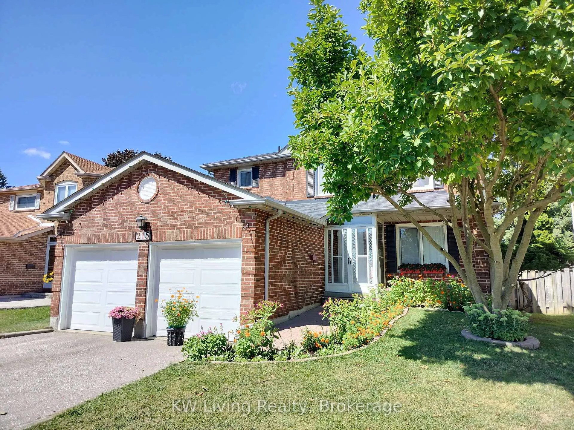 Photo 1 of 215 Hollingham Road, Markham, Unionville — HOMEH