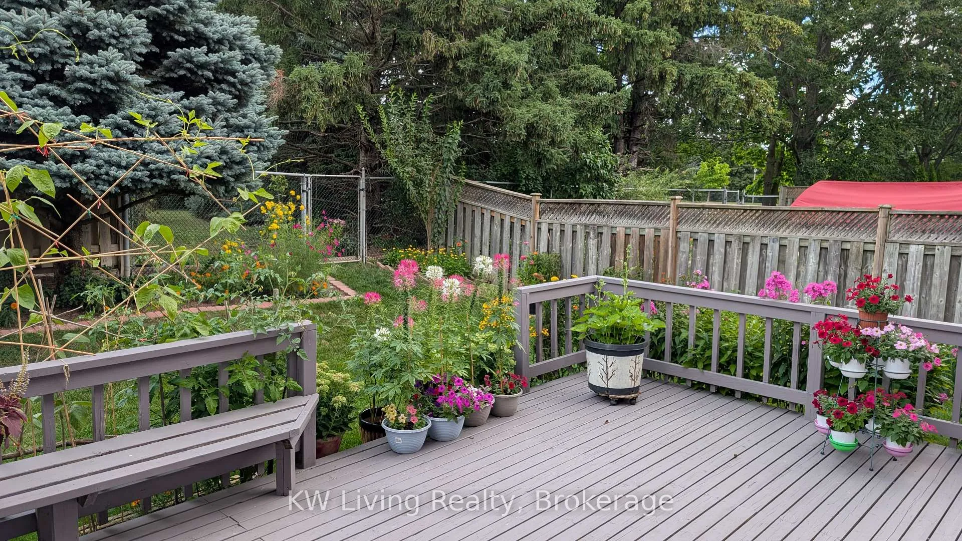 Photo 23 of 215 Hollingham Road, Markham, Unionville — HOMEH