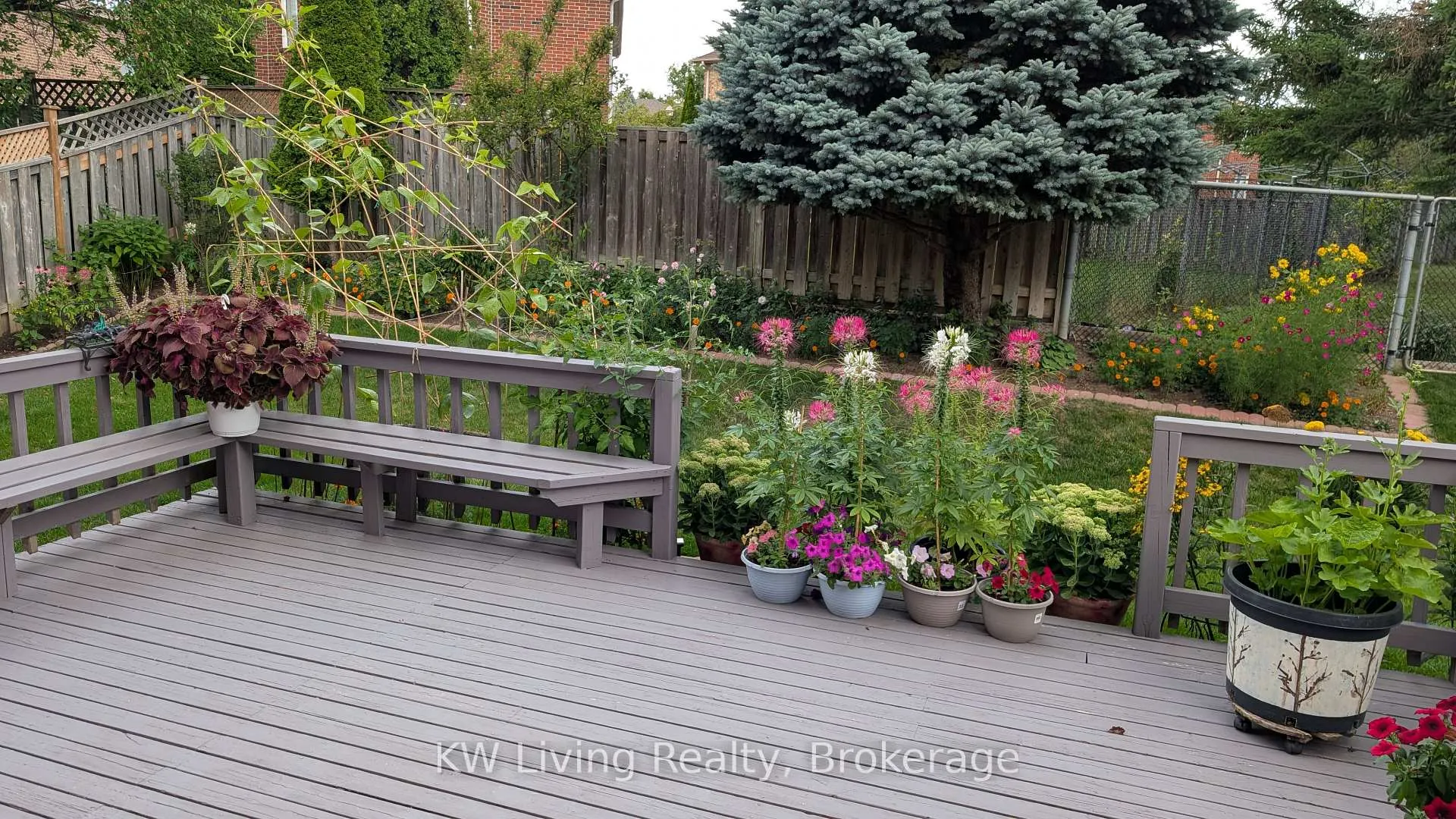 Photo 24 of 215 Hollingham Road, Markham, Unionville — HOMEH