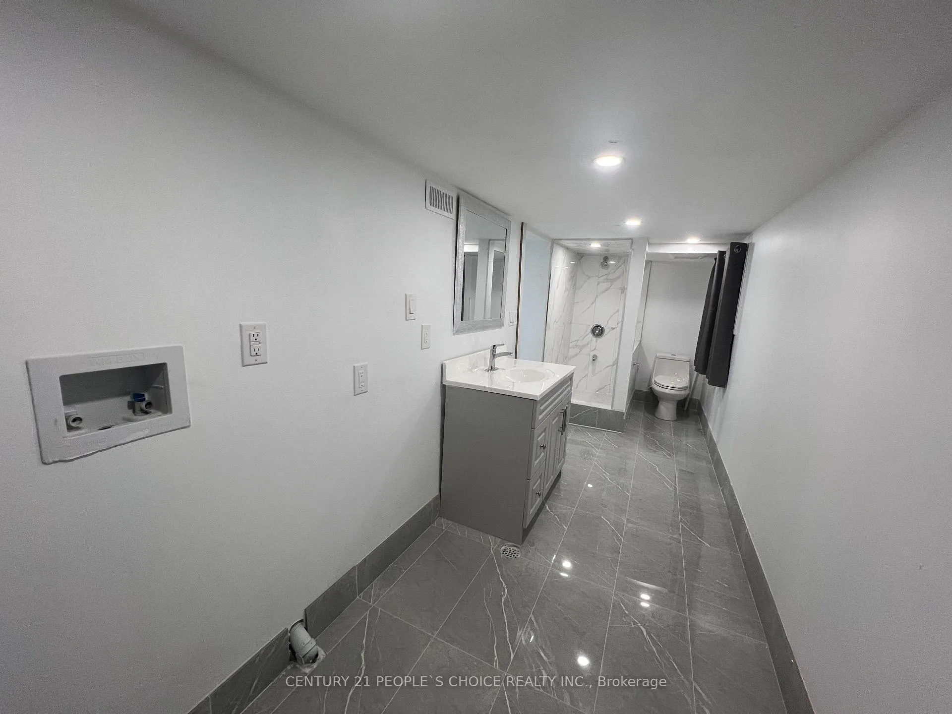 Photo 11 of 5640 Buchanan Avenue, Niagara Falls, Clifton Hill — HOMEH