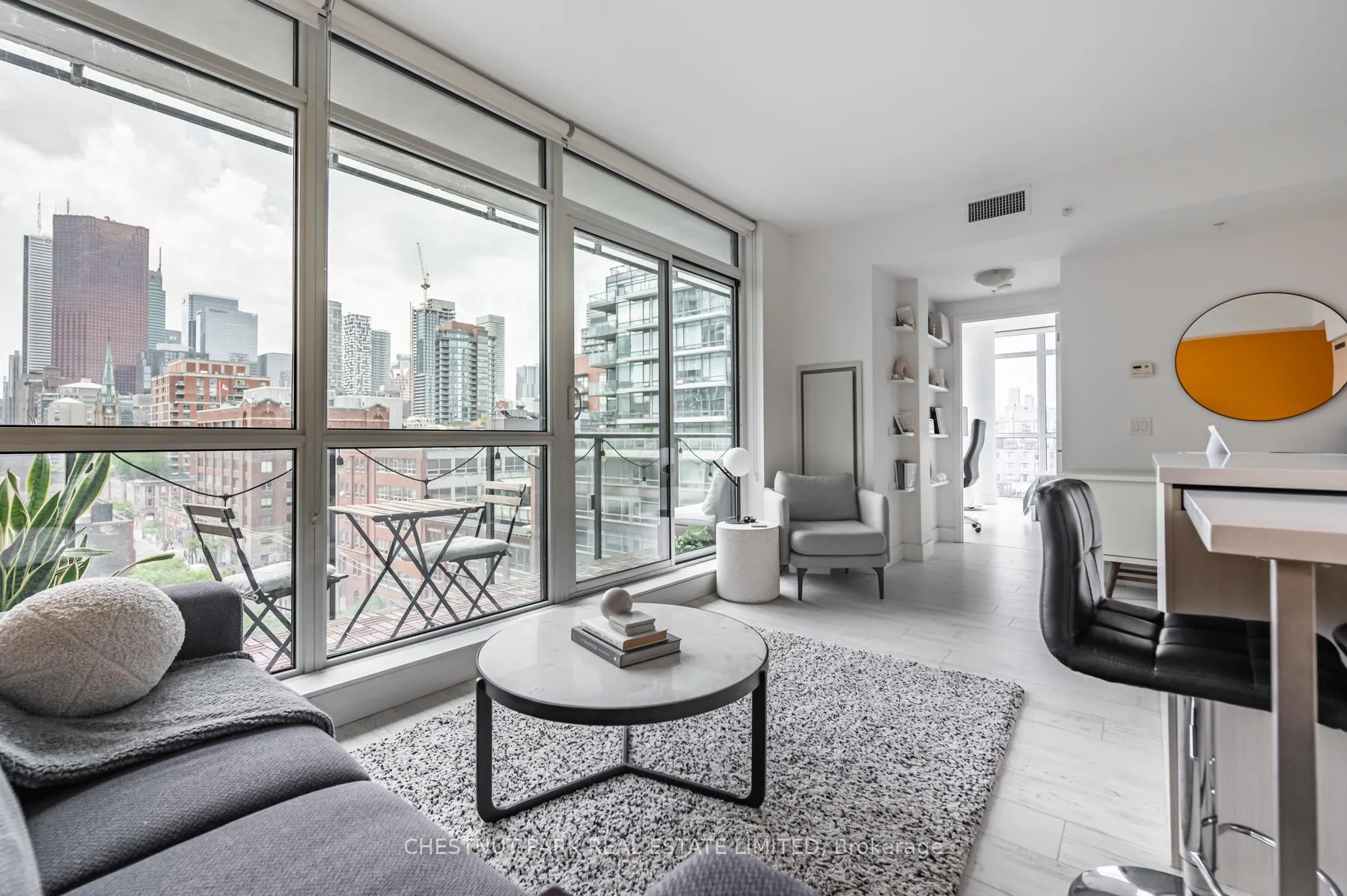Photo 5 of Unit 907, 39 Sherbourne Street, Toronto, Moss Park — HOMEH