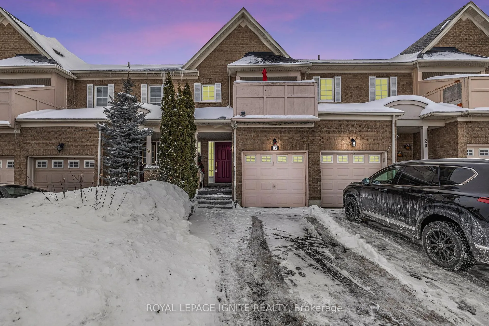 Front of 18 Palisades Court