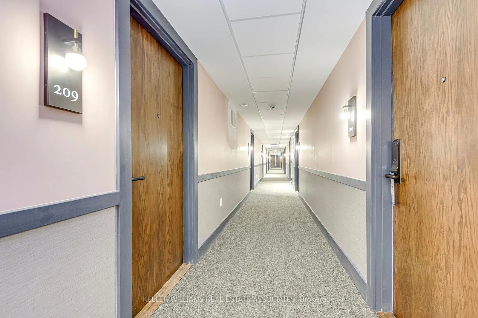 Photo 5 of Unit 209, 2782 Barton Street E, Hamilton, Riverdale — HOMEH