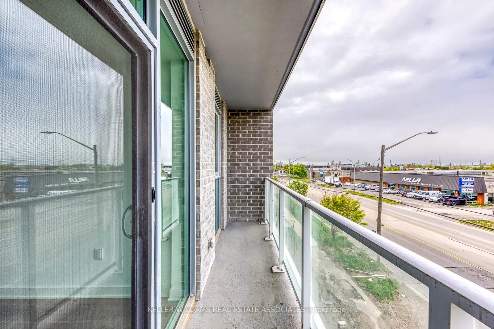 Photo 17 of Unit 209, 2782 Barton Street E, Hamilton, Riverdale — HOMEH