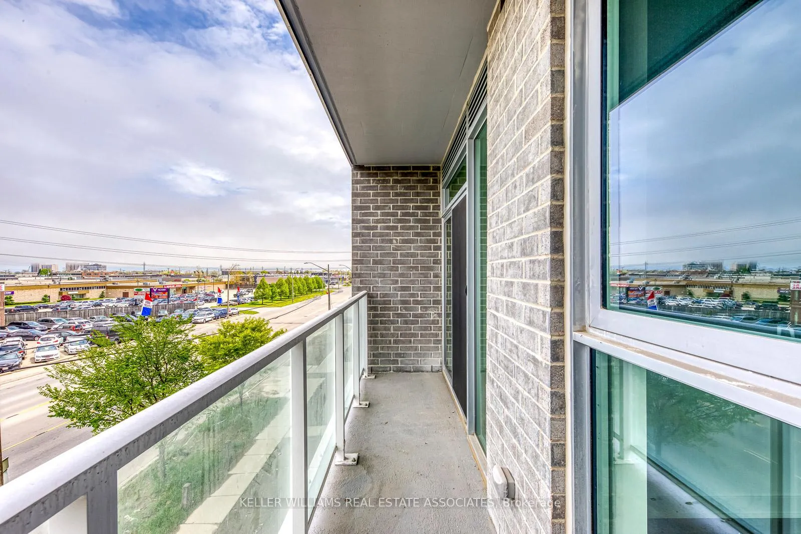 Photo 18 of Unit 209, 2782 Barton Street E, Hamilton, Riverdale — HOMEH