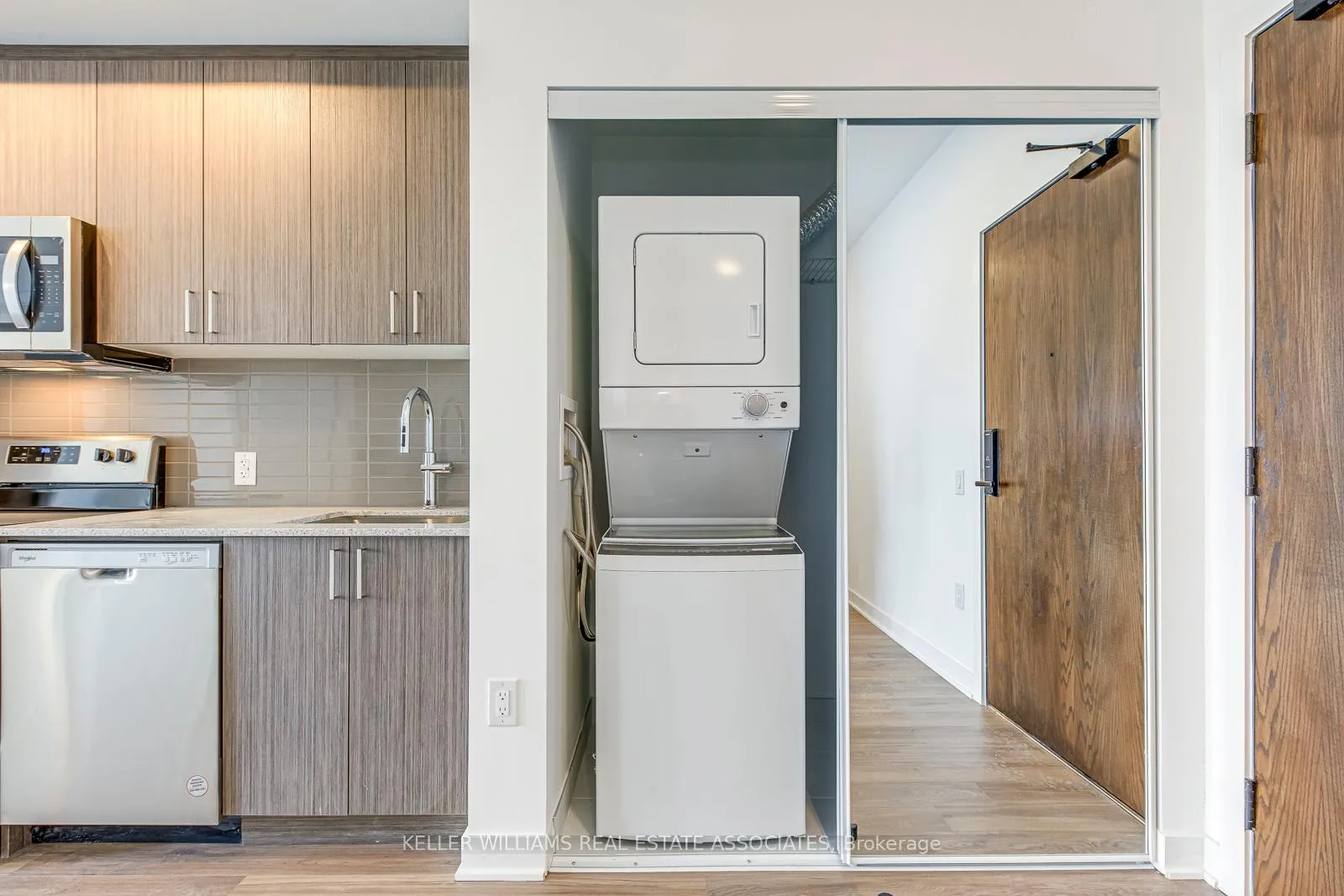 Photo 24 of Unit 209, 2782 Barton Street E, Hamilton, Riverdale — HOMEH