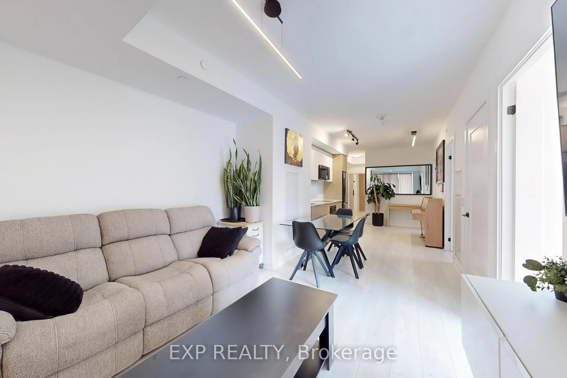 Photo 7 of Unit 501, 5 Defries Street, Toronto, Regent Park — HOMEH