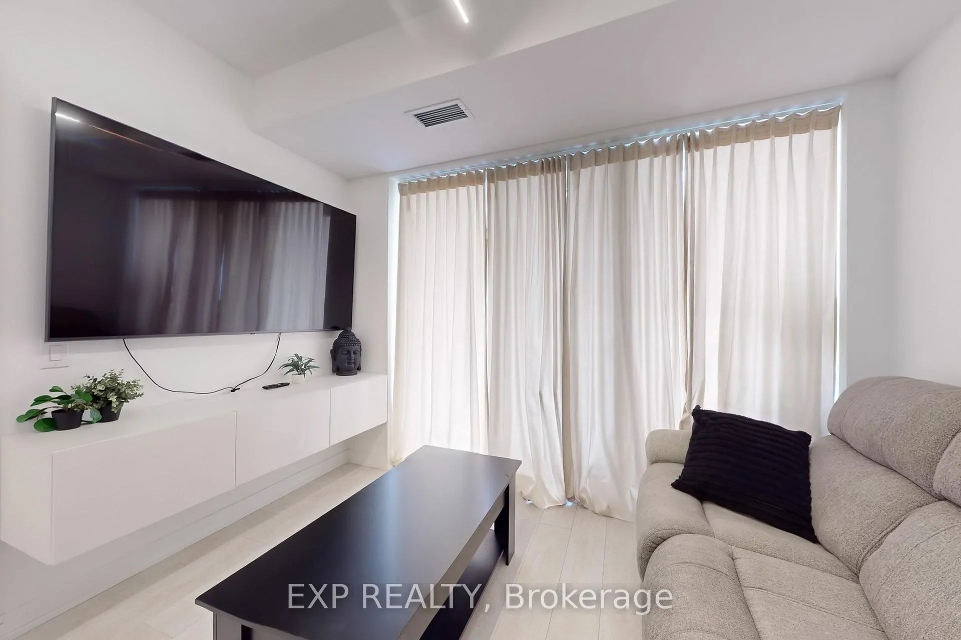 Photo 8 of Unit 501, 5 Defries Street, Toronto, Regent Park — HOMEH