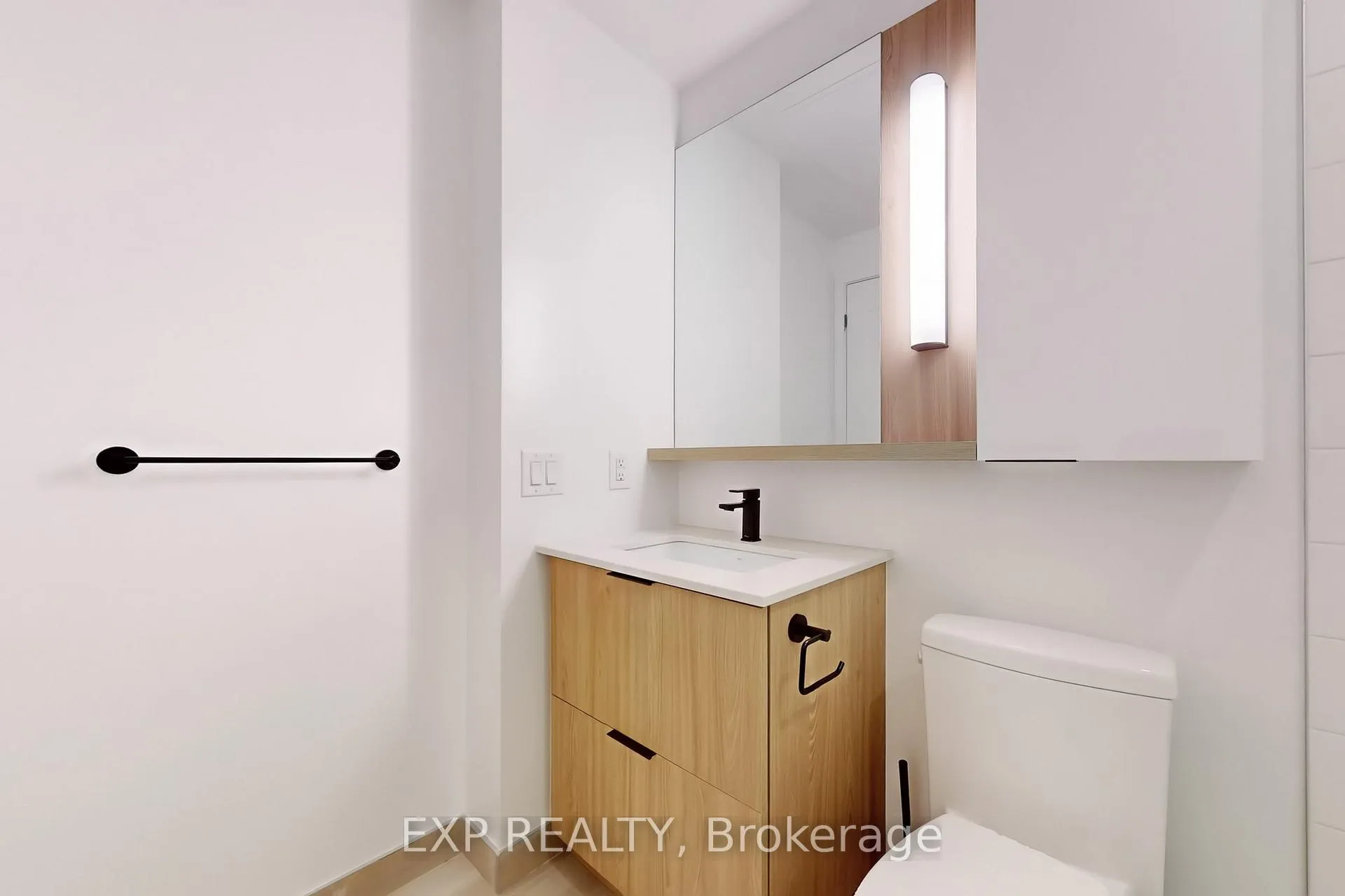 Photo 11 of Unit 501, 5 Defries Street, Toronto, Regent Park — HOMEH