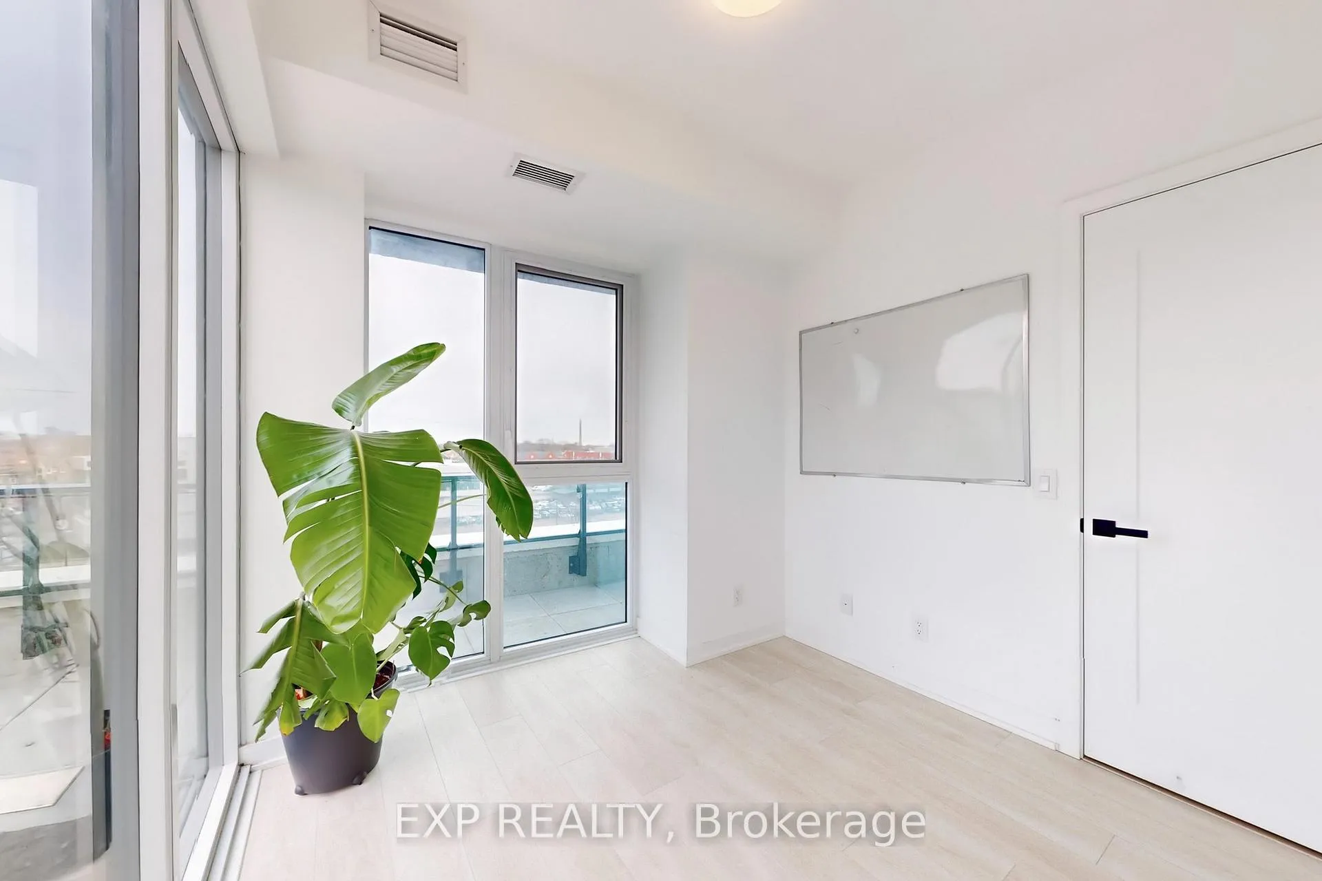 Photo 13 of Unit 501, 5 Defries Street, Toronto, Regent Park — HOMEH