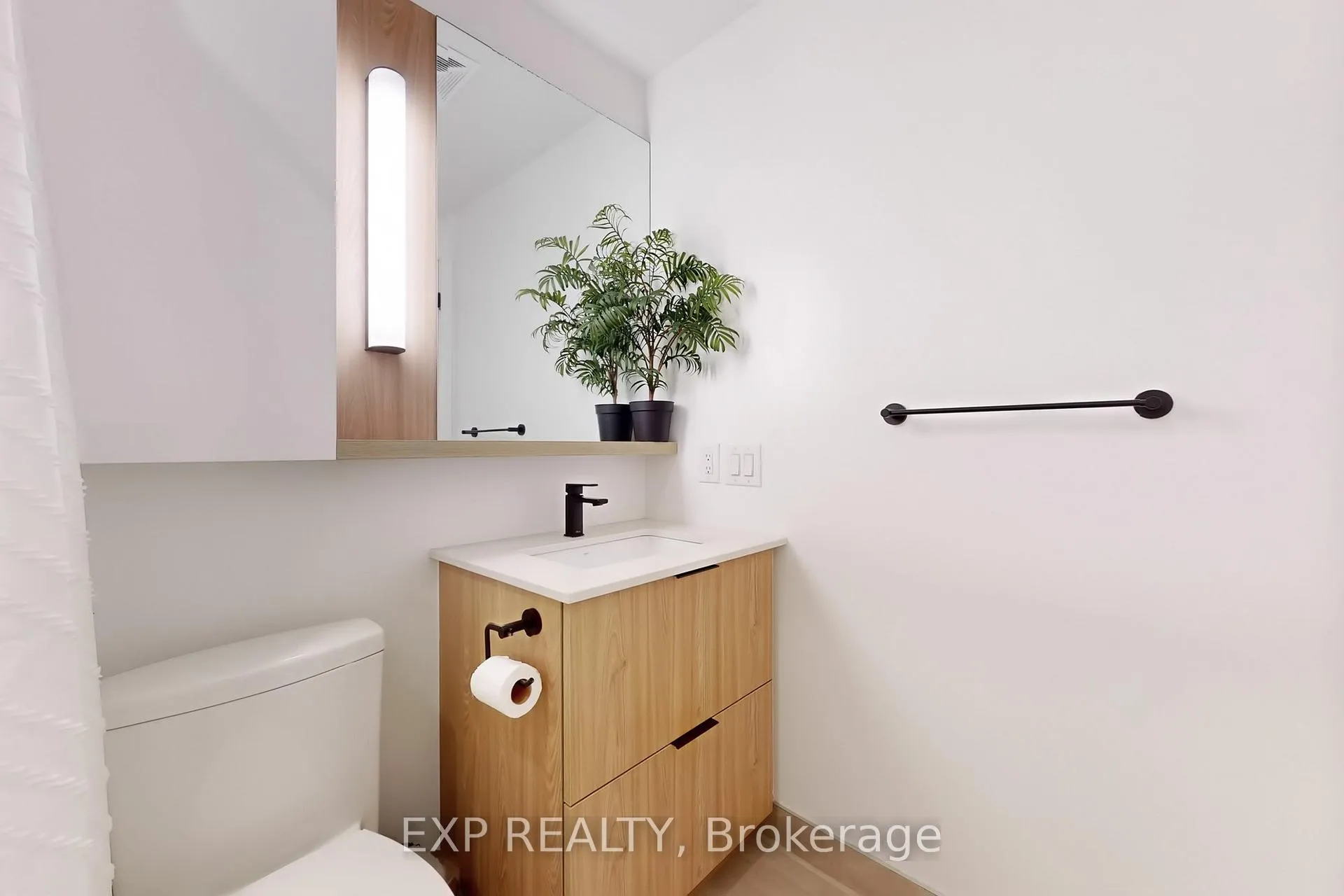 Photo 14 of Unit 501, 5 Defries Street, Toronto, Regent Park — HOMEH
