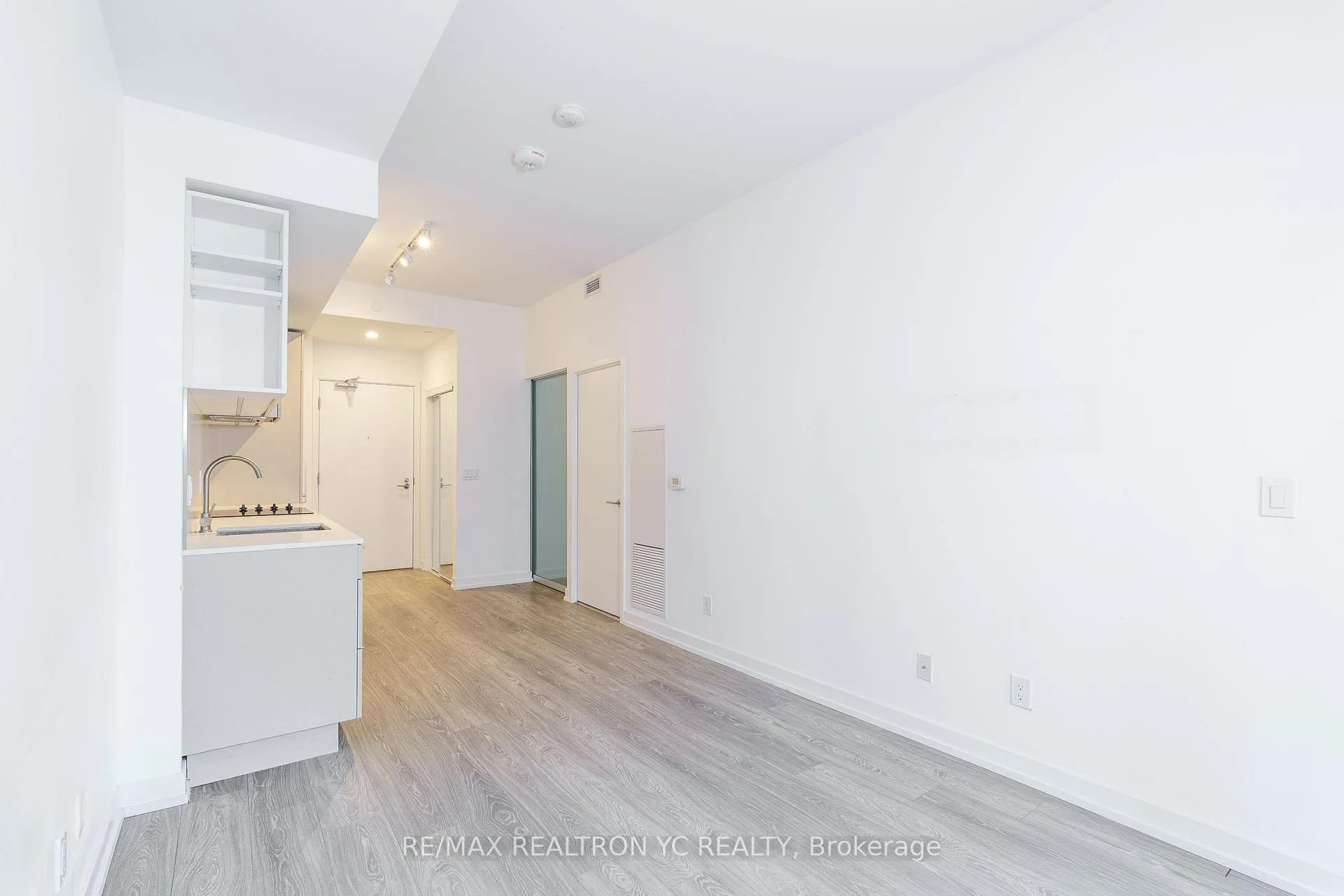 Photo 1 of Unit 1102, 19 Western Battery Road, Toronto, Niagara — HOMEH
