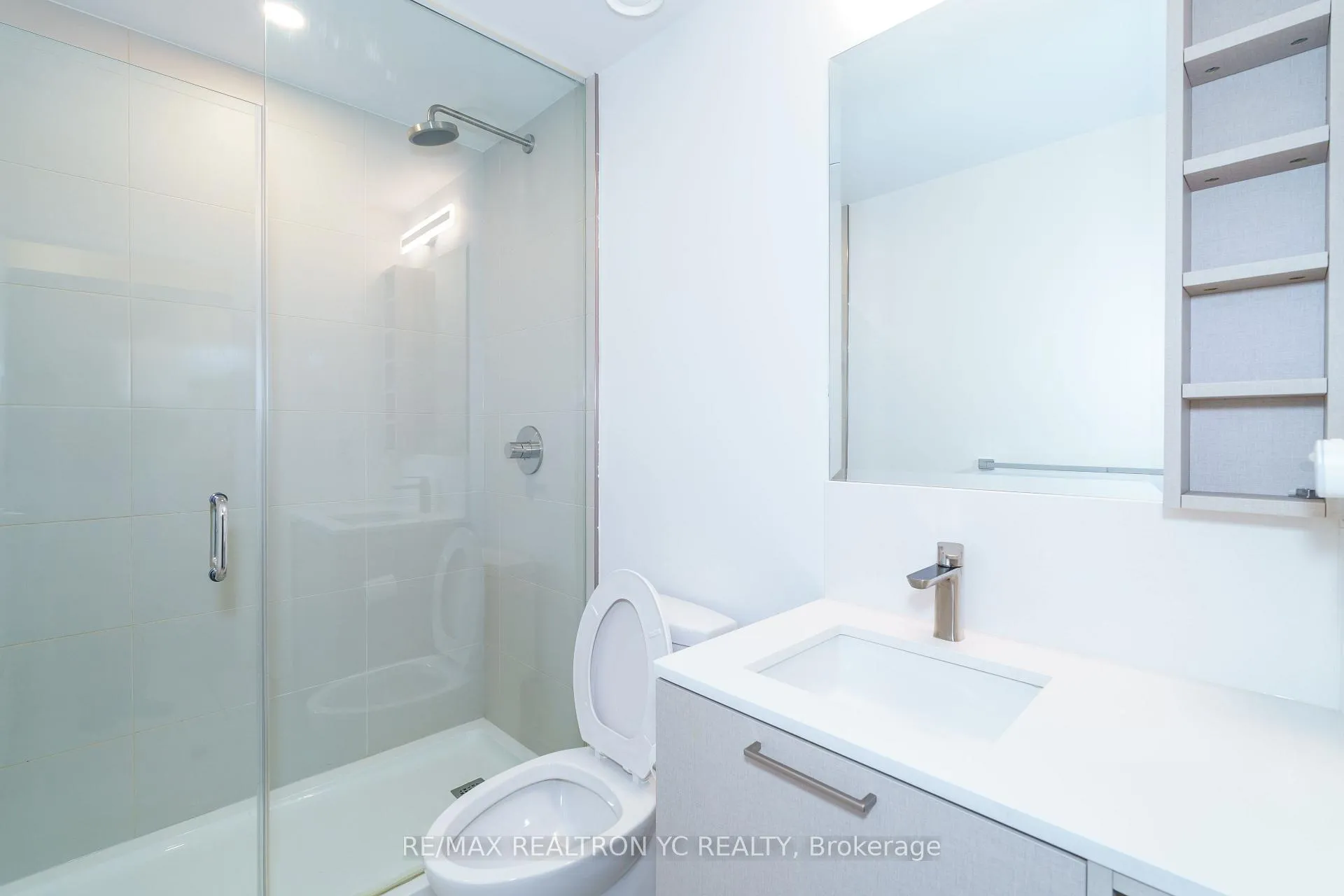 Photo 9 of Unit 1102, 19 Western Battery Road, Toronto, Niagara — HOMEH